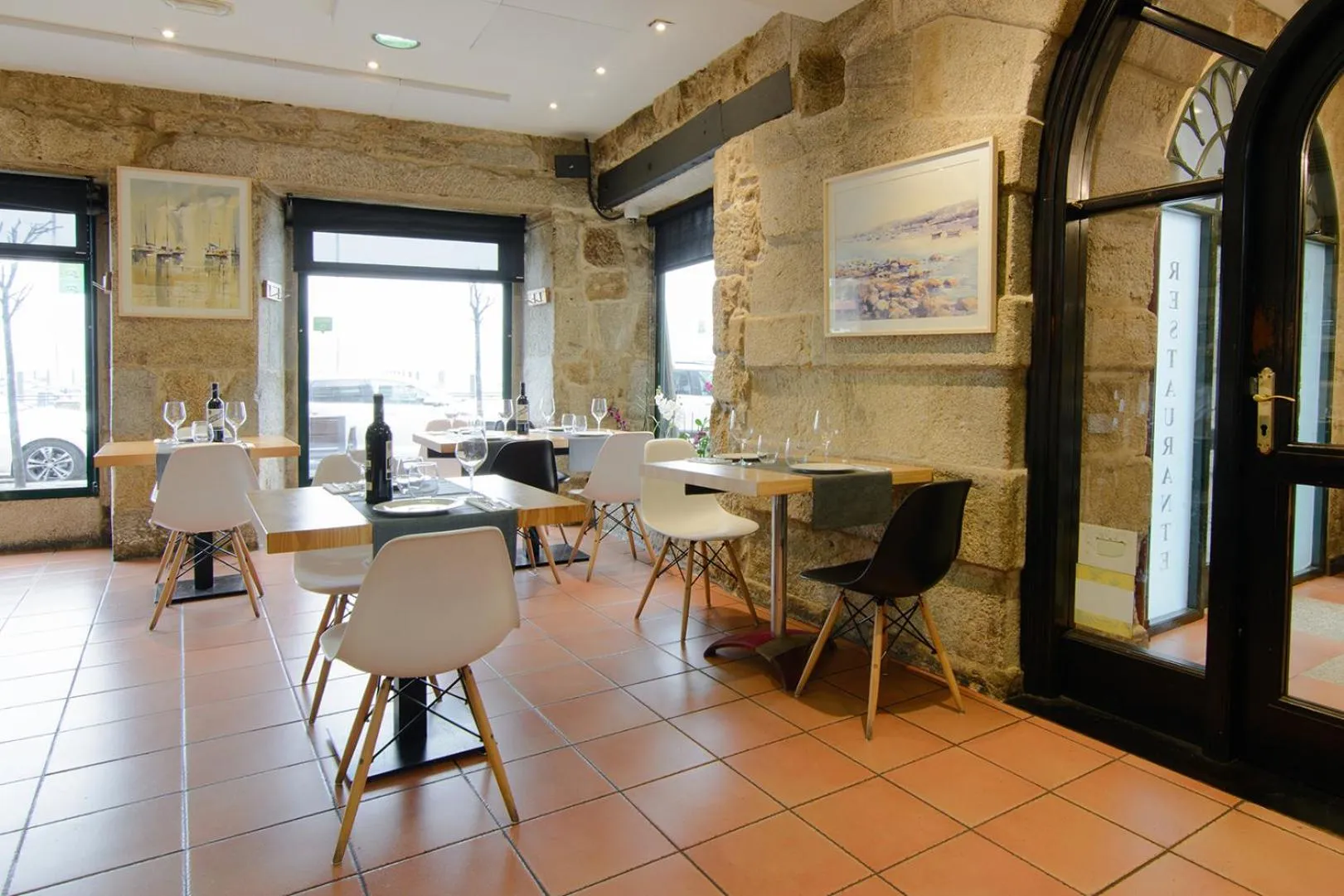 Restaurant/places to eat in Pazo de Mendoza