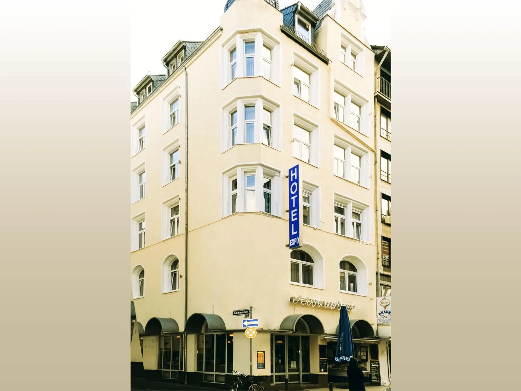 Property building in Hotel Expo Frankfurt City Centre - Self Check-In