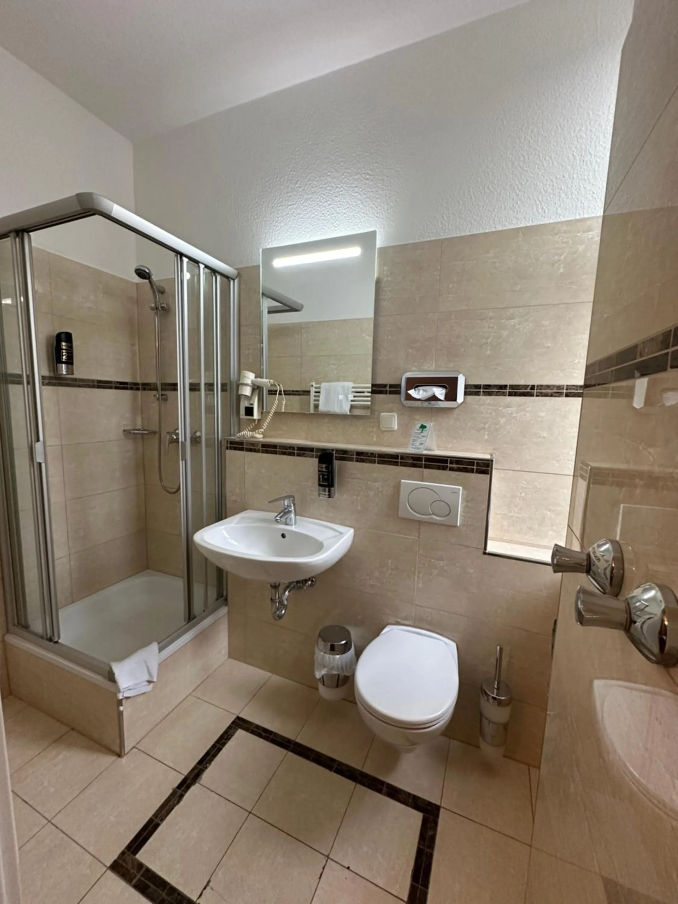 Bathroom in Hotel Expo Frankfurt City Centre - Self Check-In