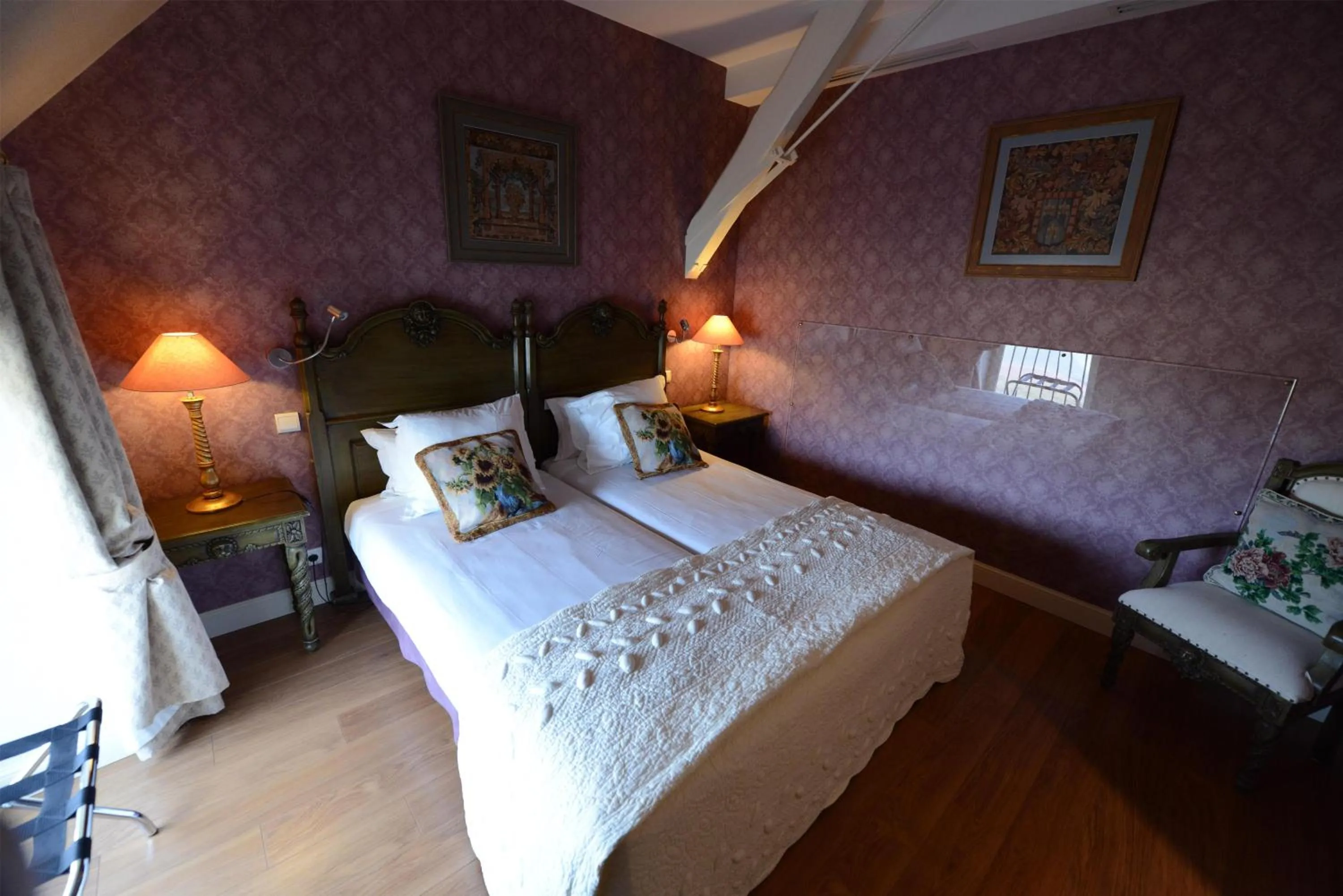 Photo of the whole room, Bed in Domaine du Boisniard