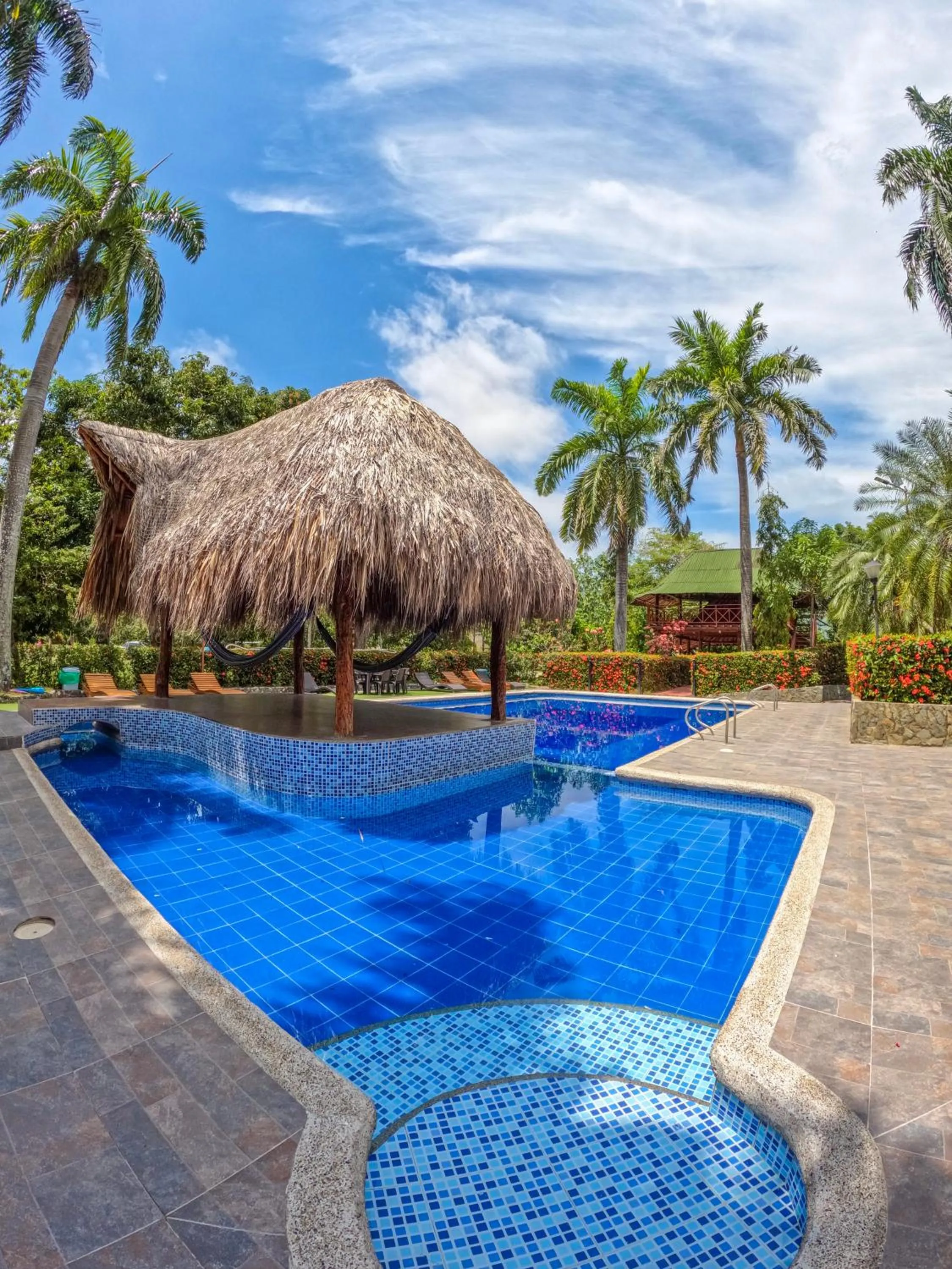 Swimming pool in Portales del Tayrona Garden Hotel