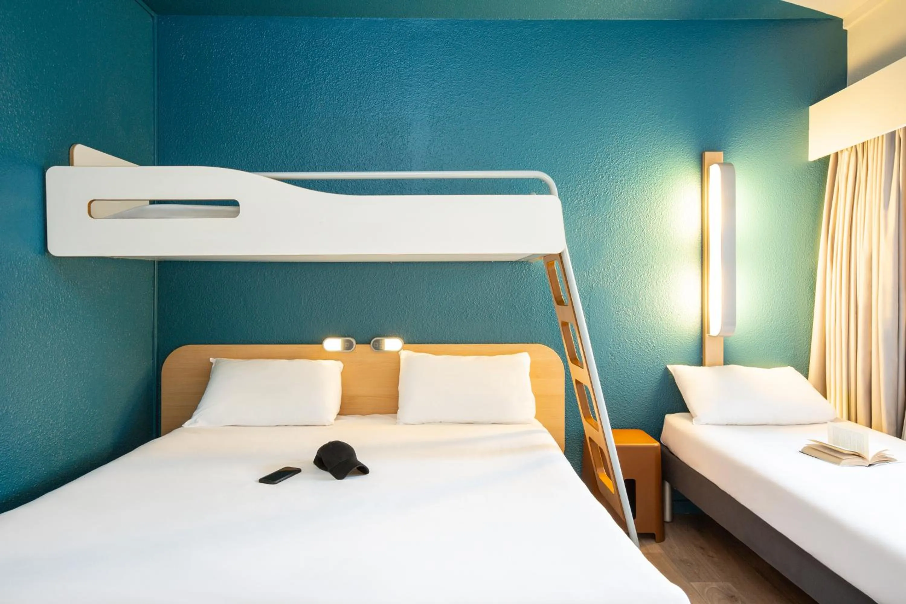 Photo of the whole room, Bed in ibis budget Paris Porte de Pantin