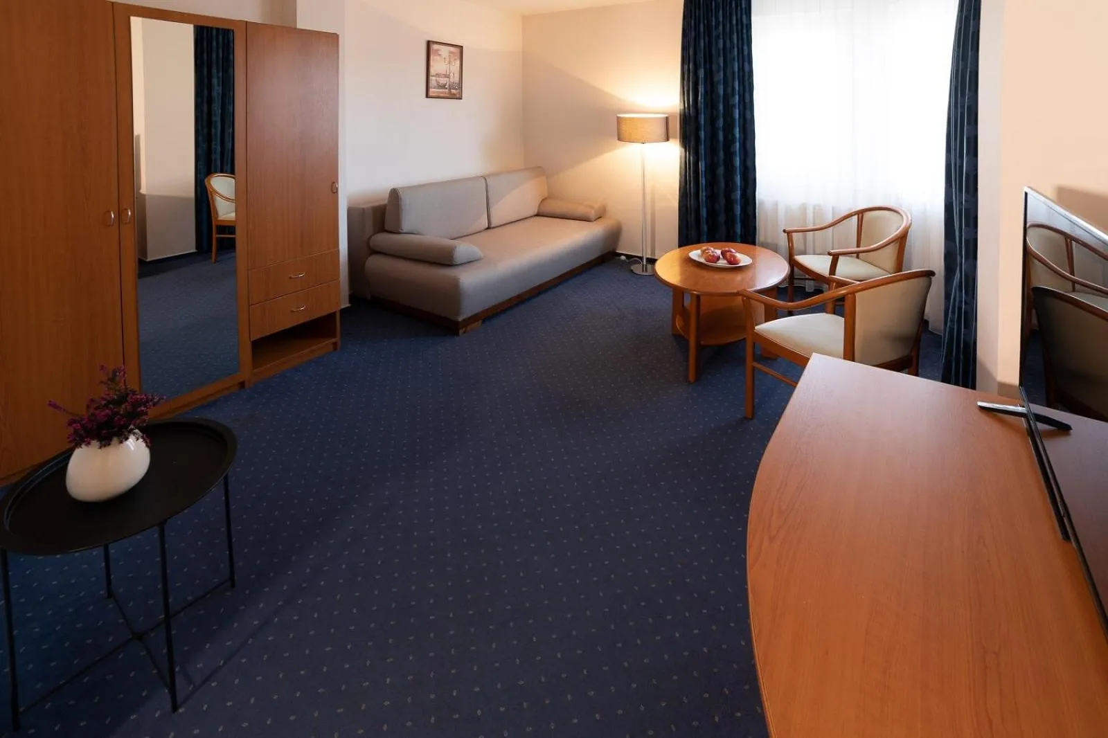 Living room, Bed in Zsanett Hotel