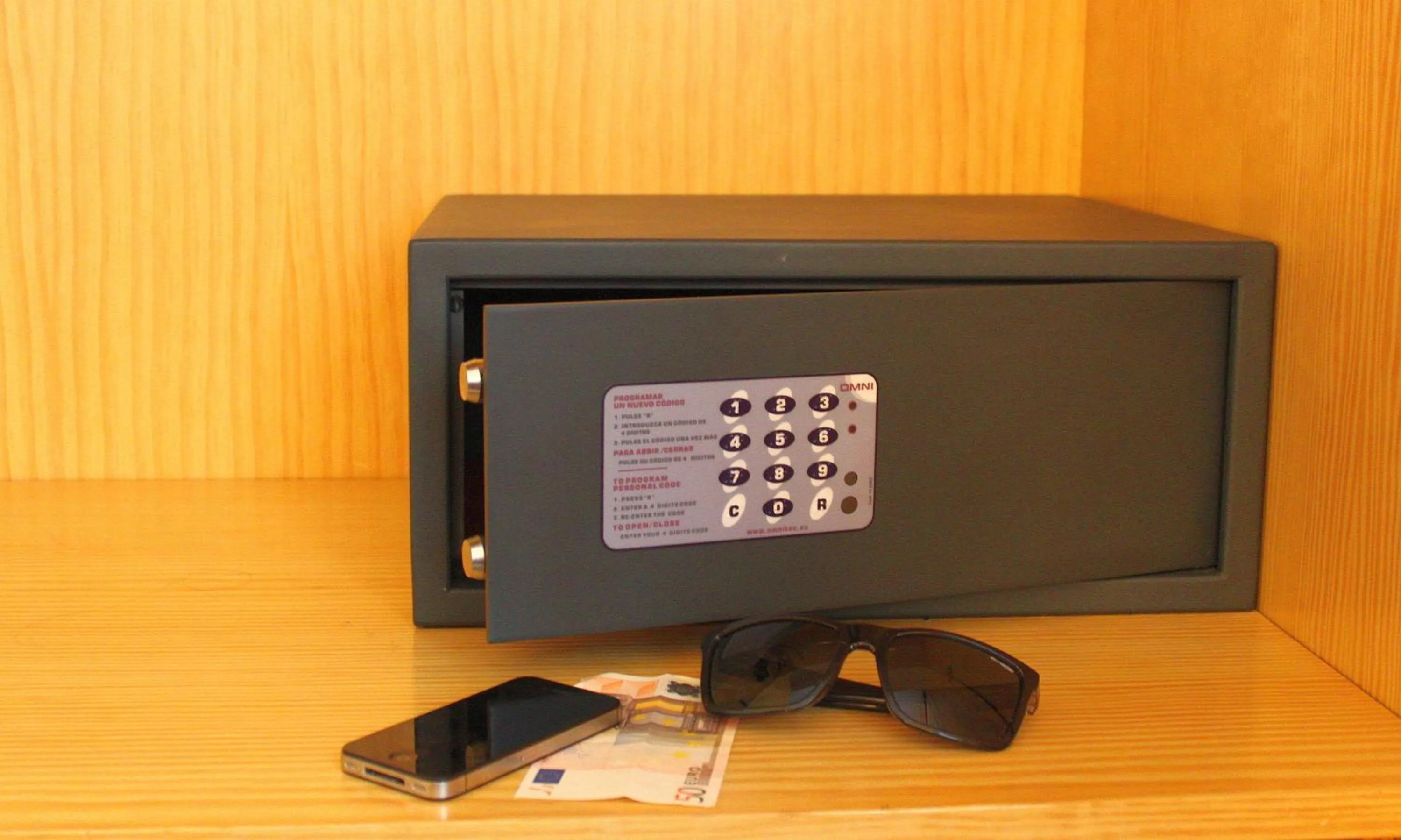 Decorative detail in Hostal Roca