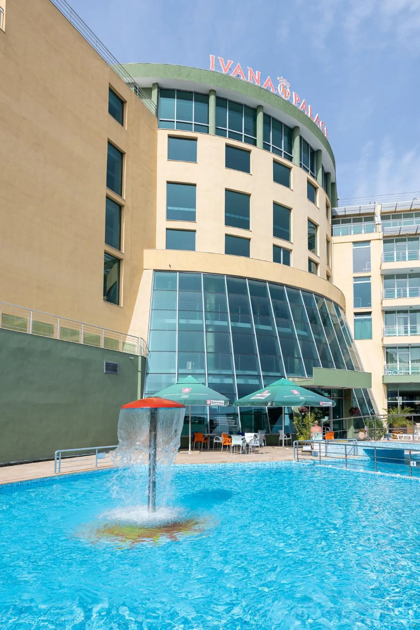 Ivana Palace Hotel - Free Parking