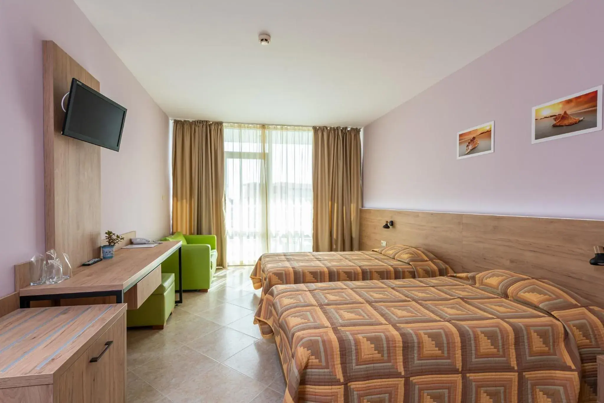 Double or Twin Room in Ivana Palace Hotel - Free Parking Double or Twin Room in Ivana Palace Hotel - Free Parking