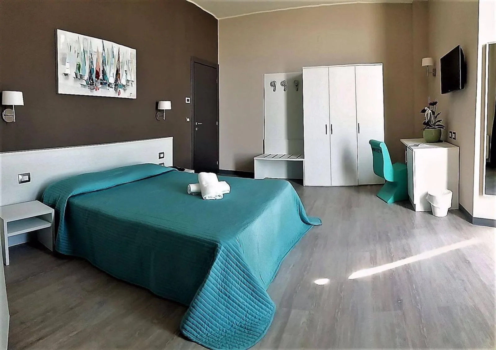 Bedroom in Club Esse Mediterraneo