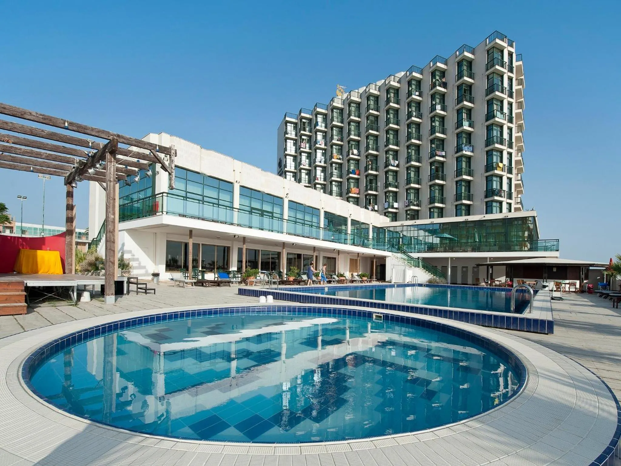 Swimming pool in Club Esse Mediterraneo