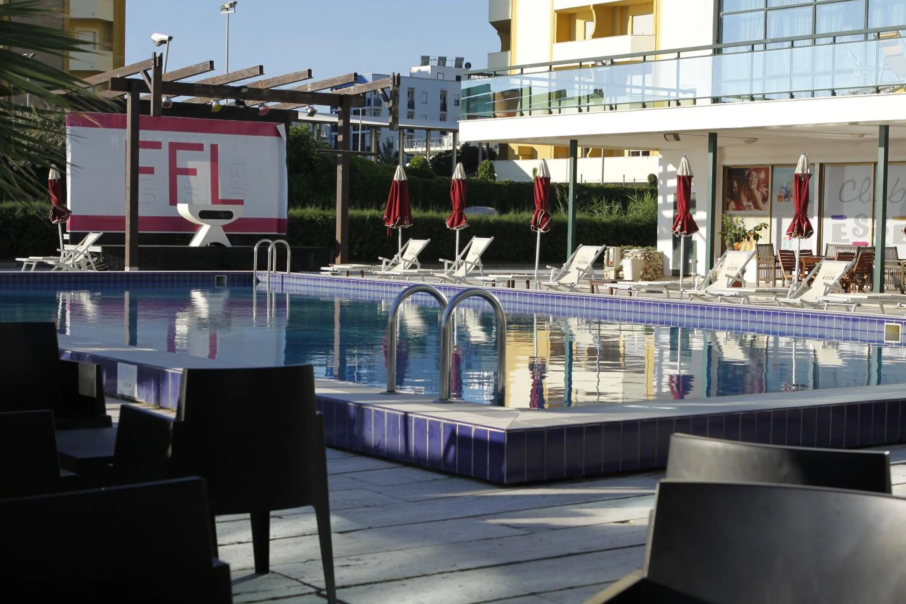 Swimming pool in Club Esse Mediterraneo