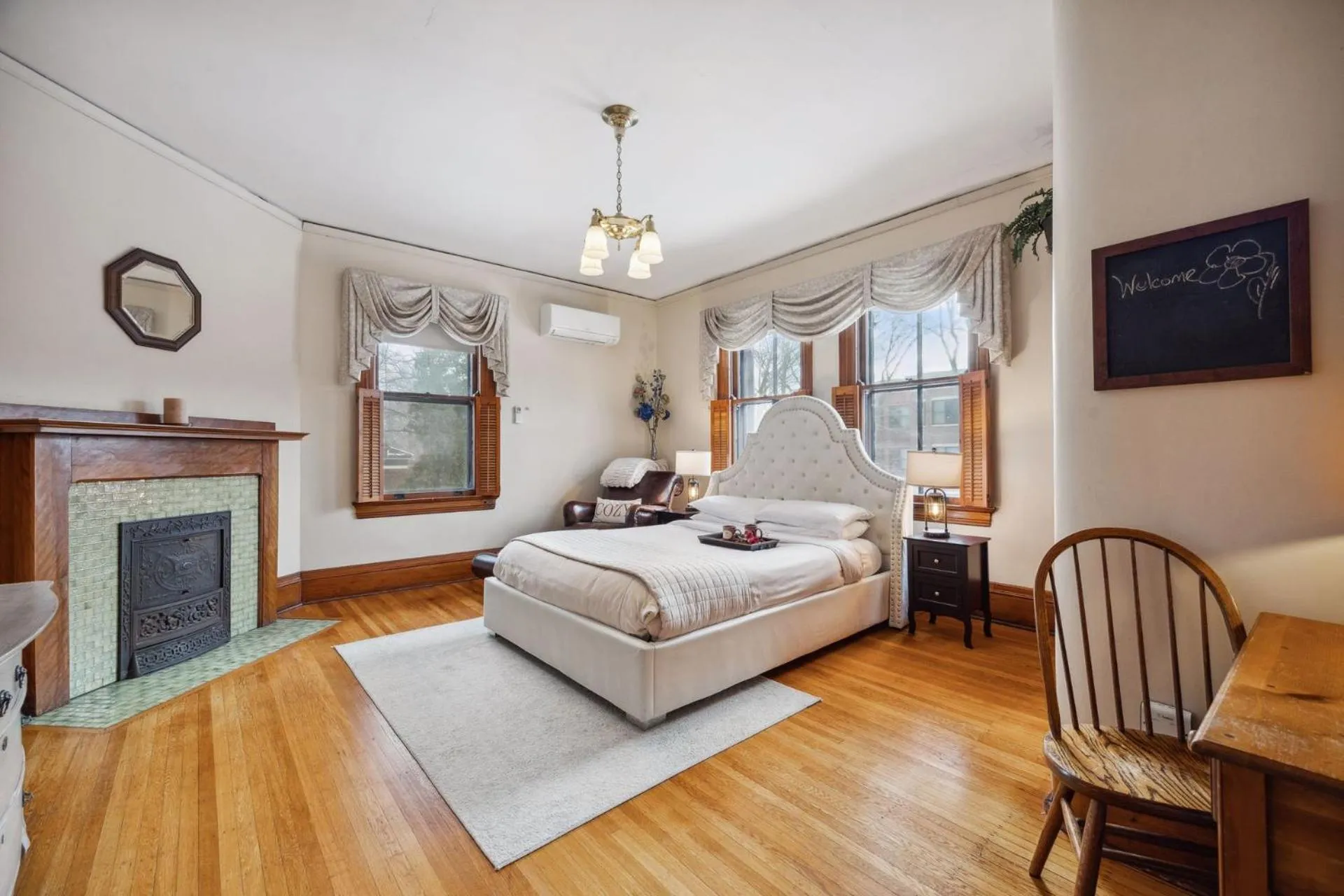 Bed in Historic District BnB