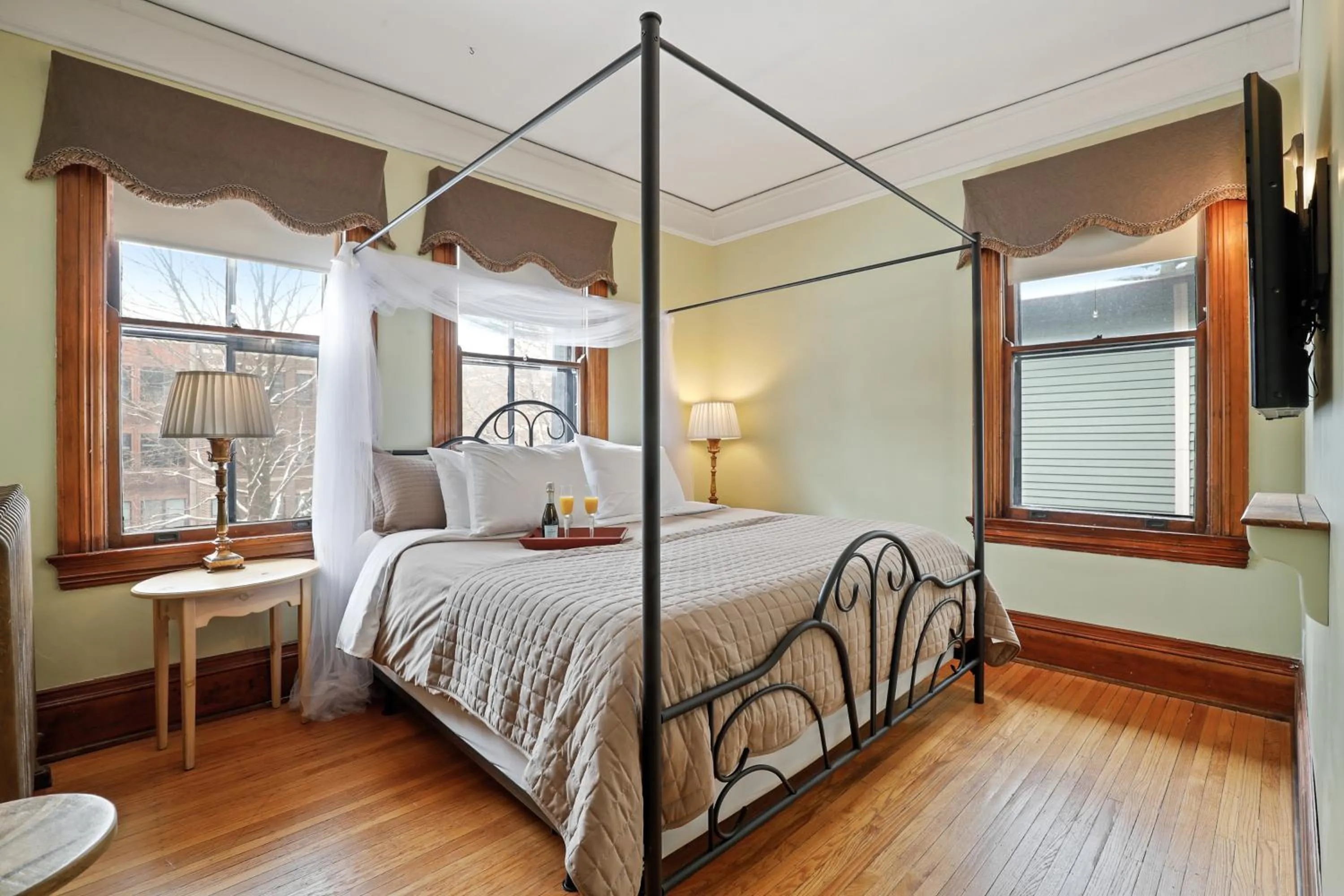 Bed in Historic District BnB