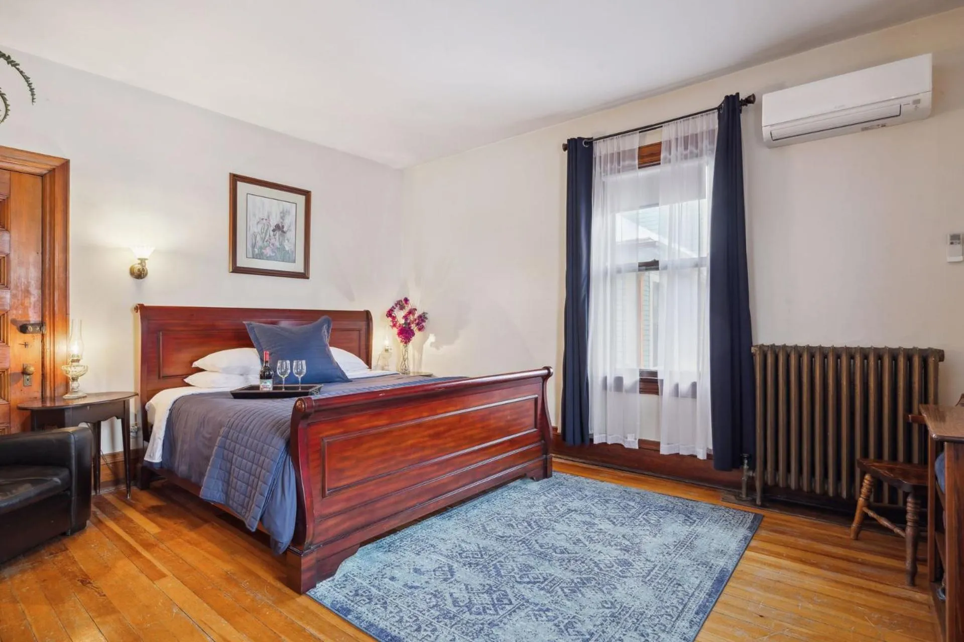 Bed in Historic District BnB