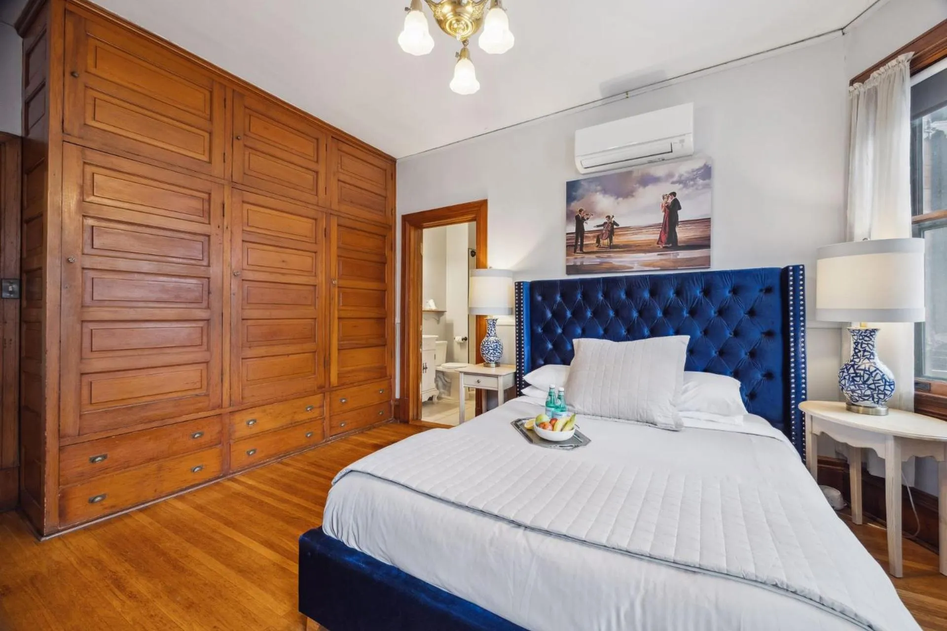 Bed in Historic District BnB