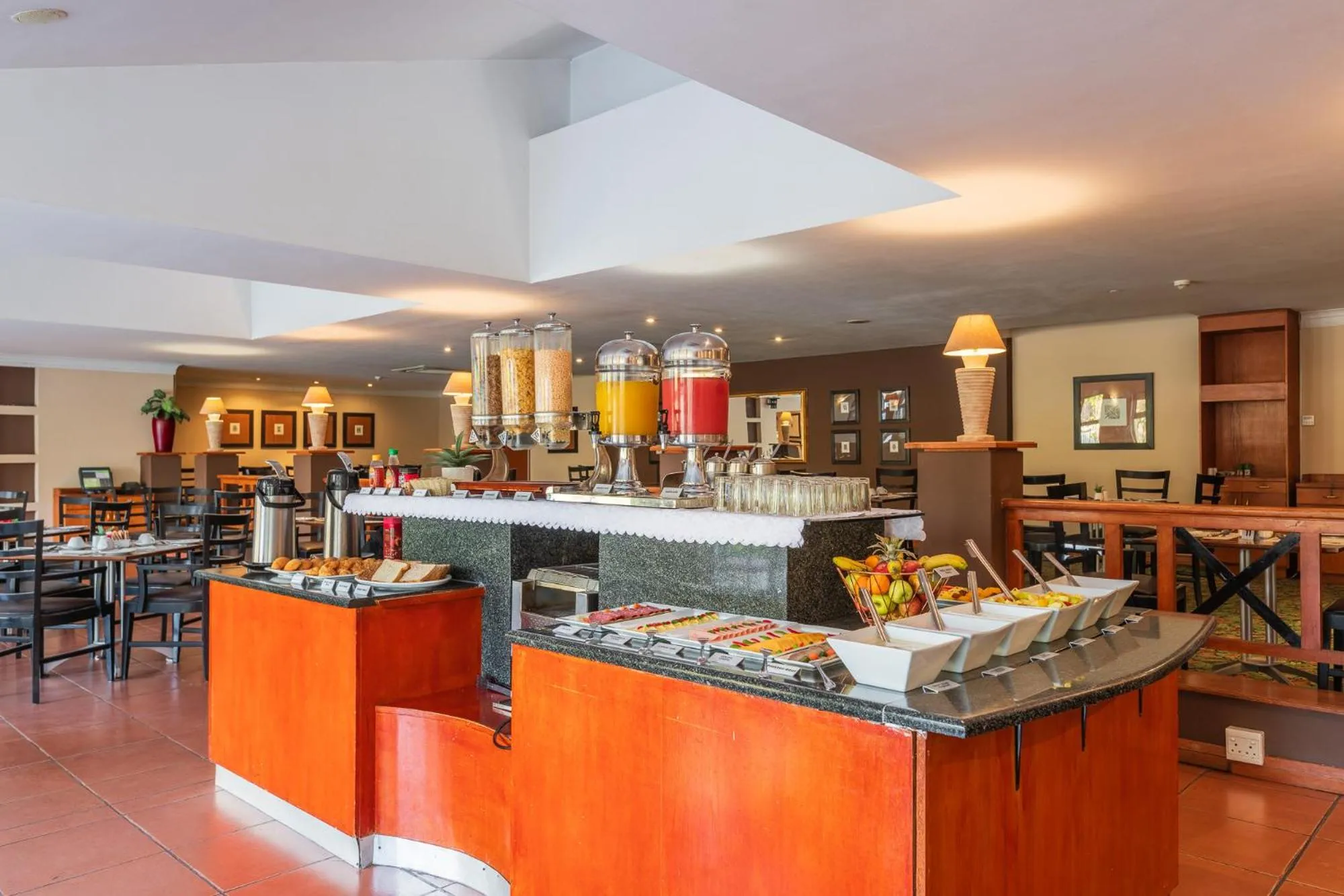 Food and drinks in Protea Hotel by Marriott Ondangwa