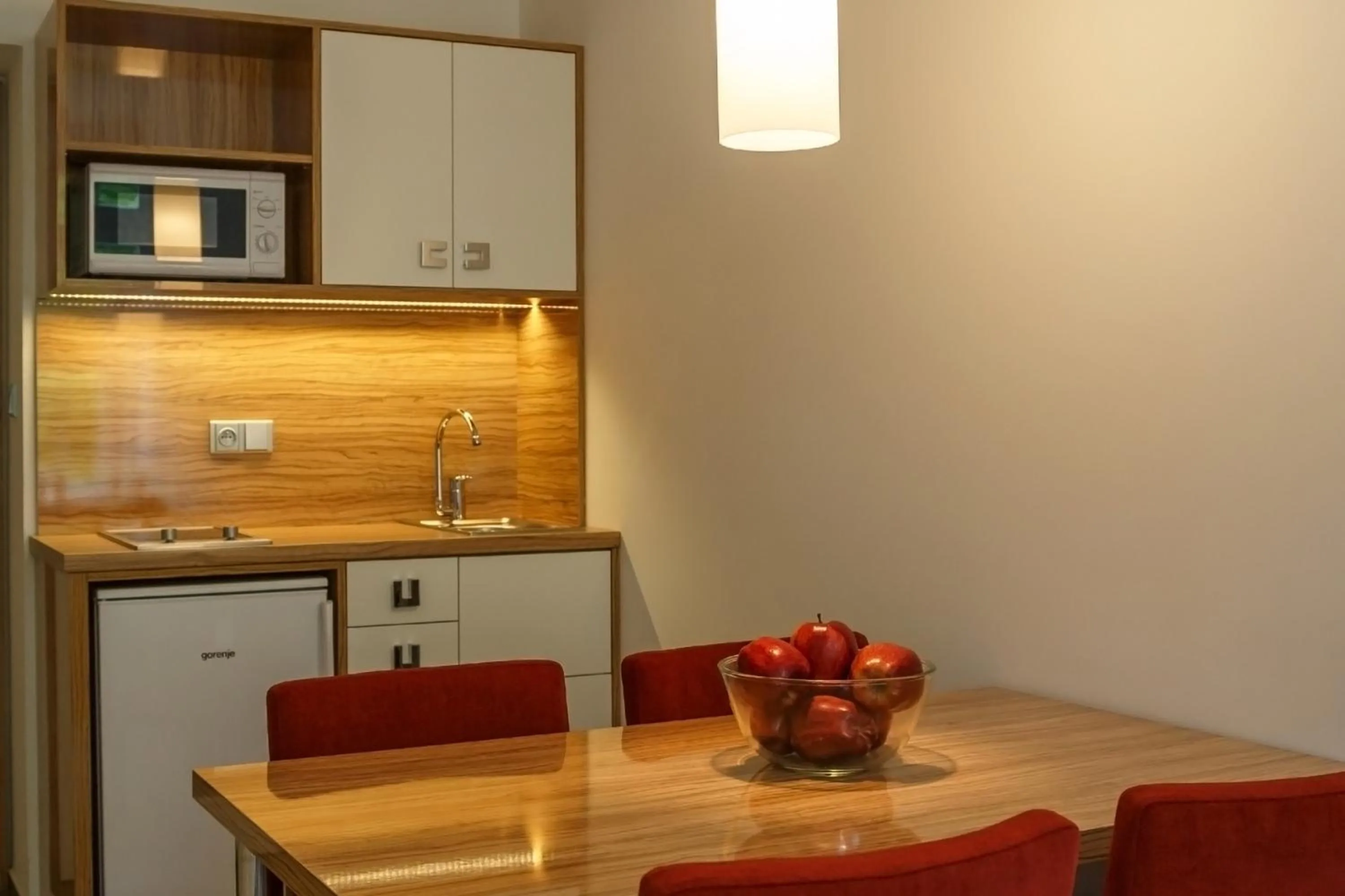 Photo of the whole room in Hotel Astoria