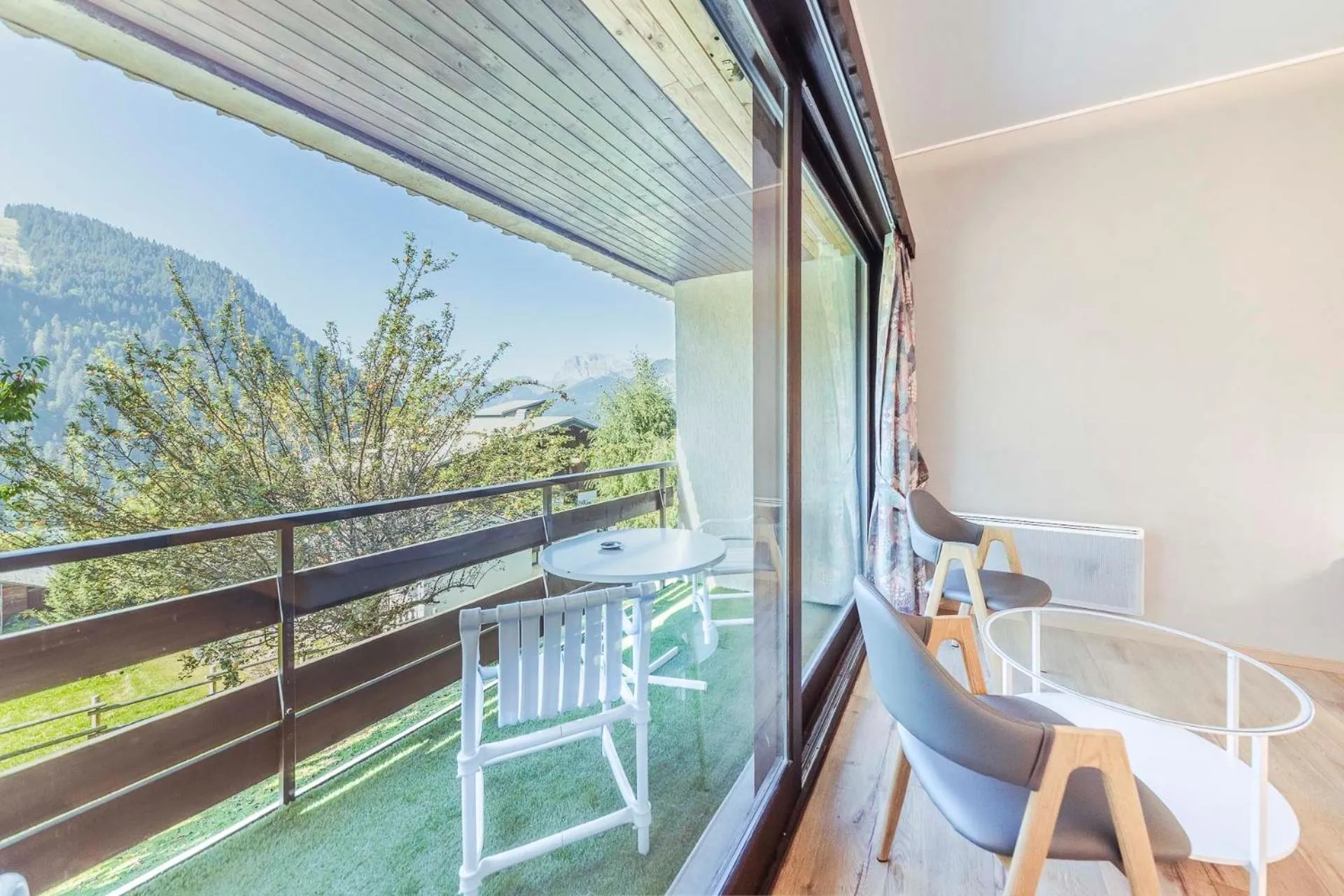 Fleur De Neige Châtel