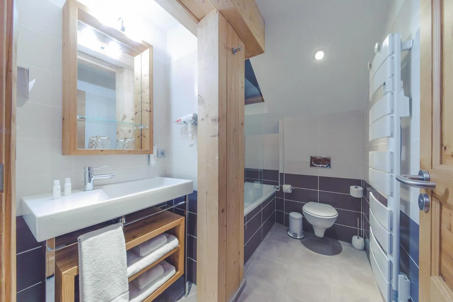 Fleur De Neige Châtel