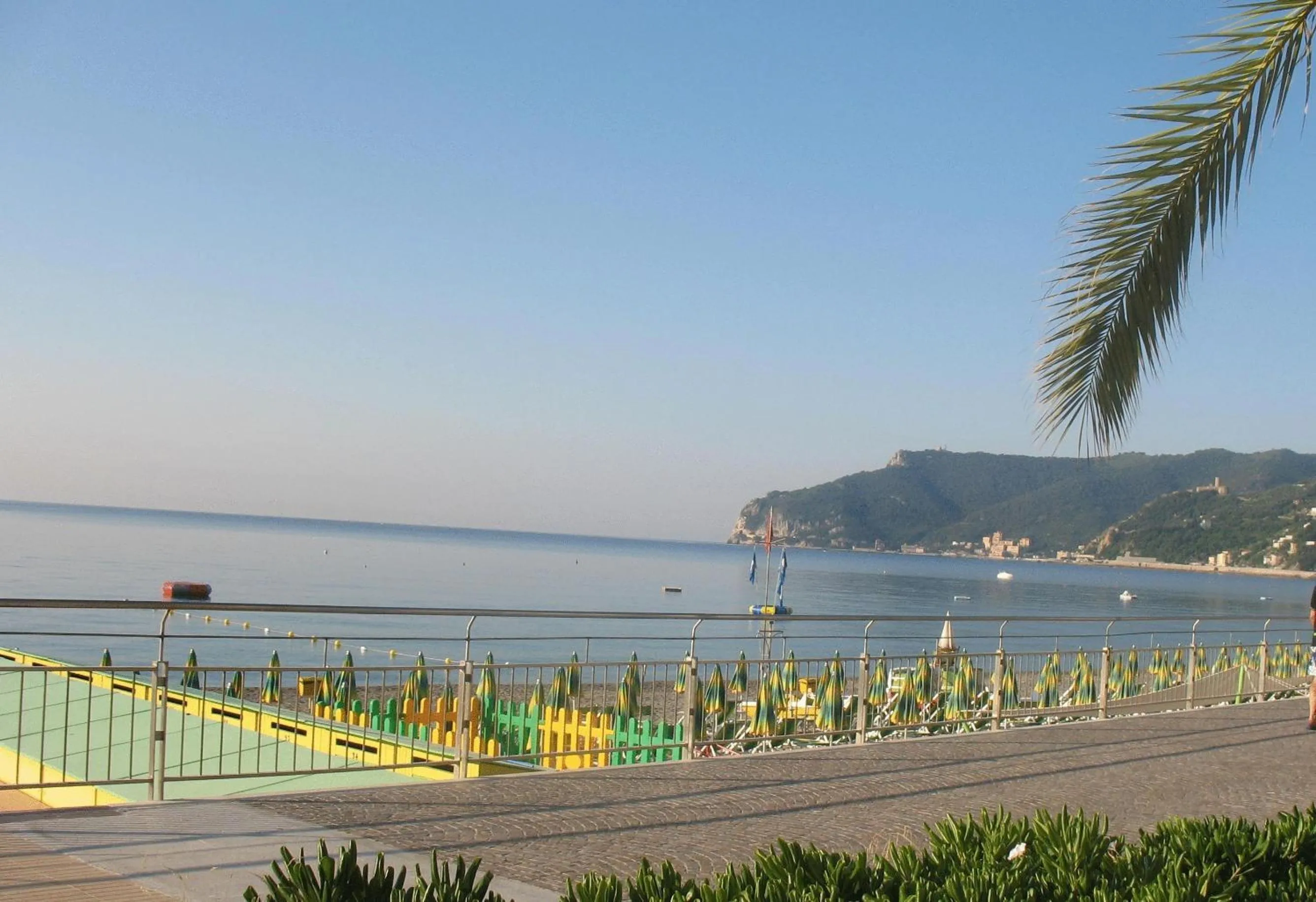 Day in Hotel Mediterranée