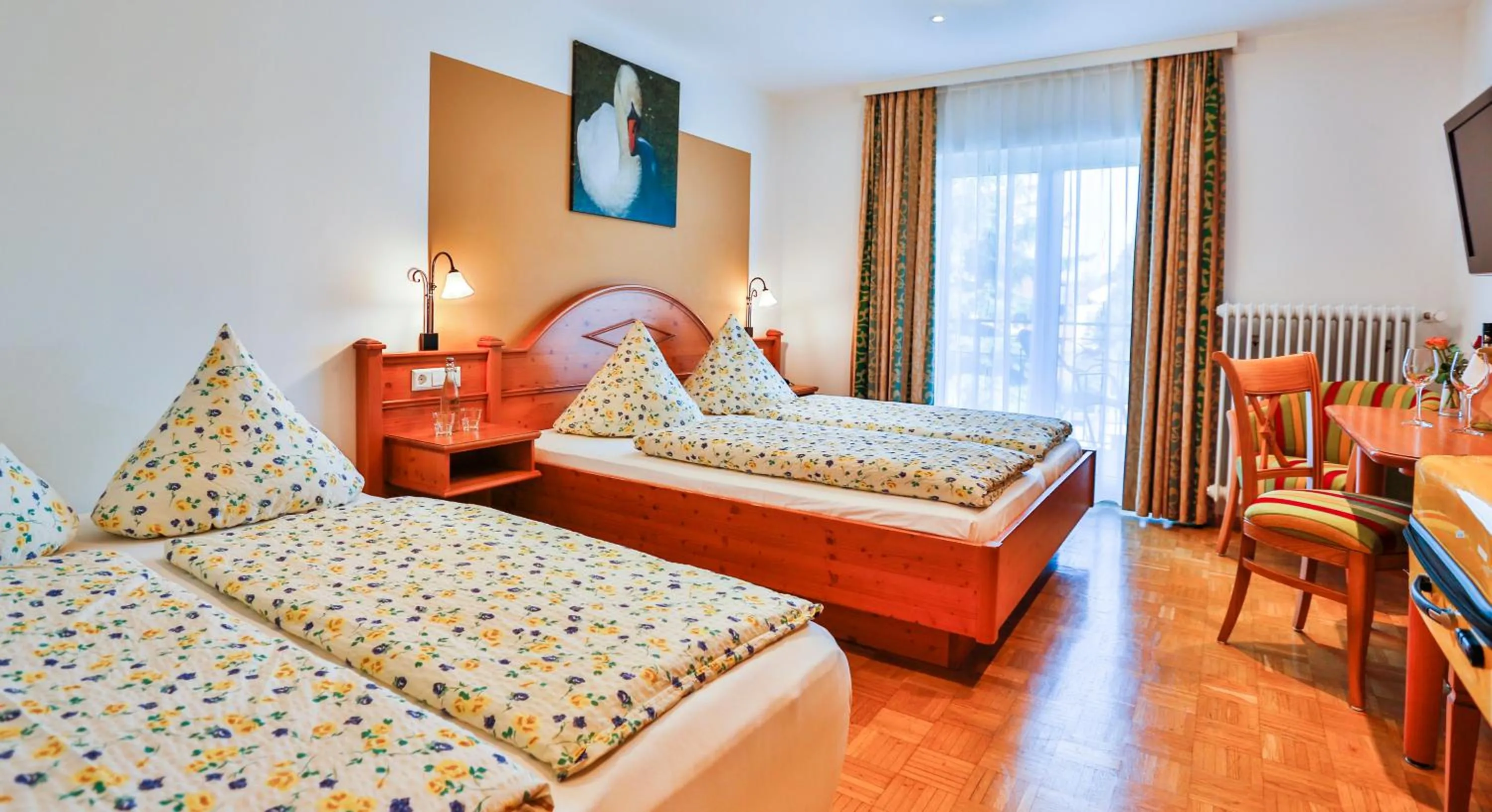 Bed in Hotel-Restaurant zum Ochsen