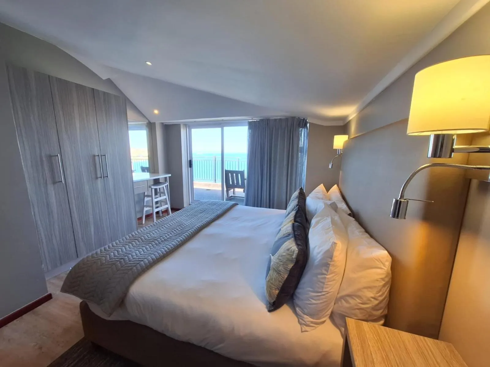 Bed in Diaz Hotel and Resort