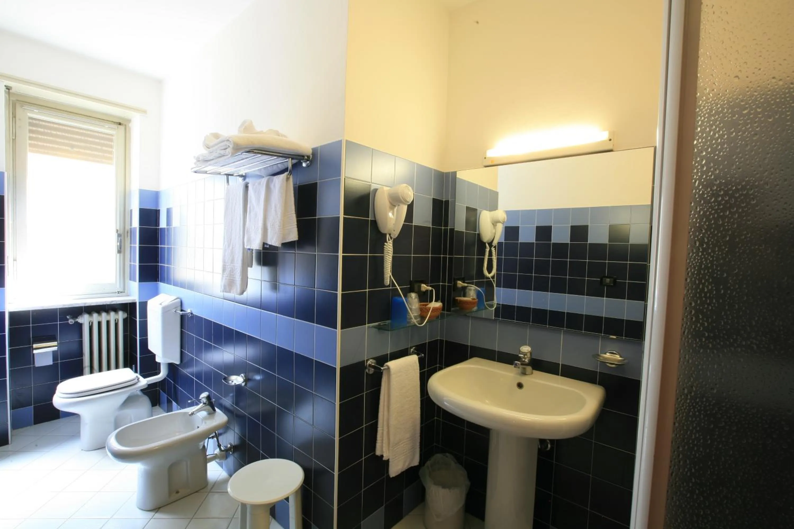 Bathroom in Hotel Roma