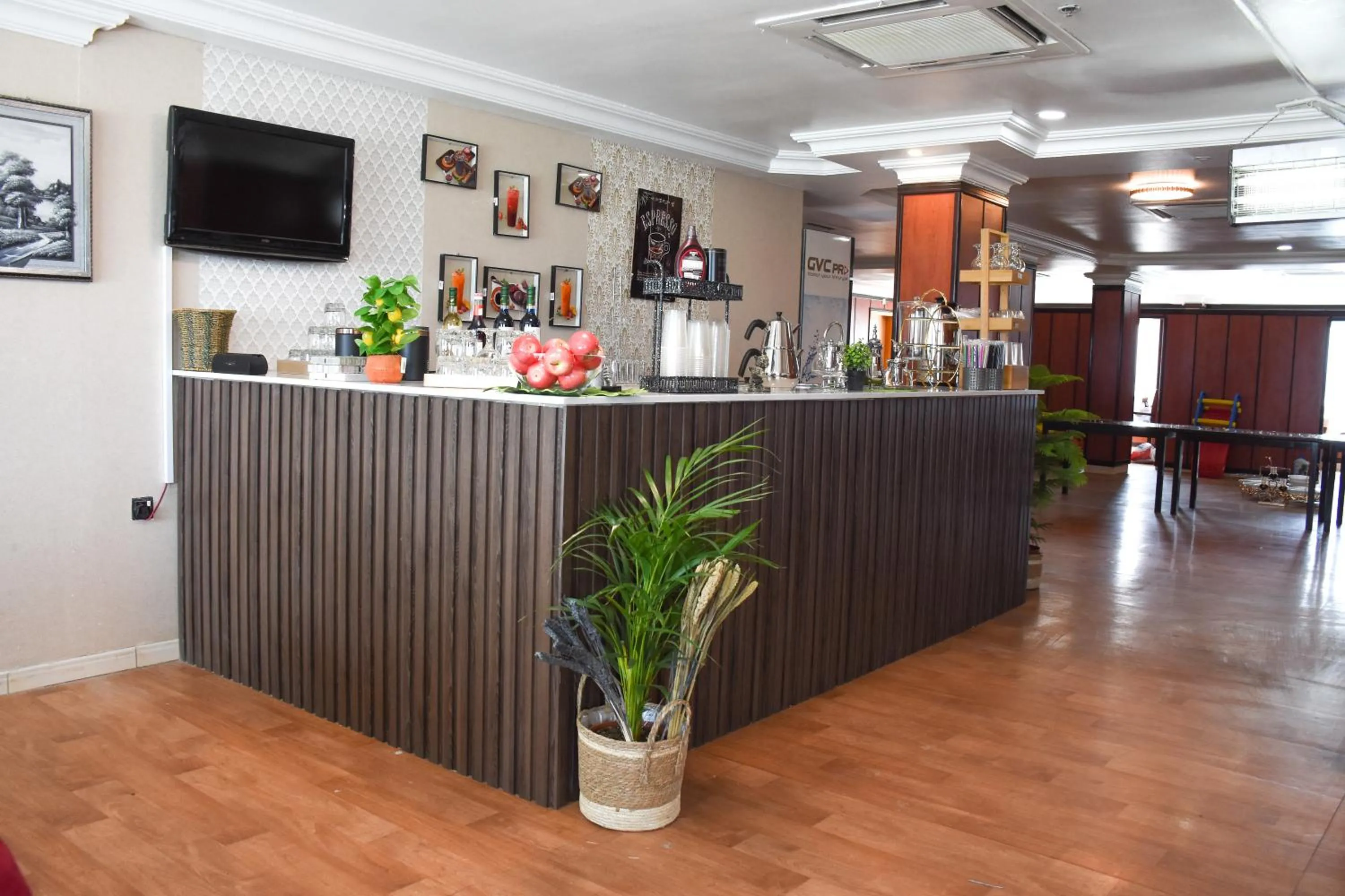 Lounge or bar in Florida Inn Hotel