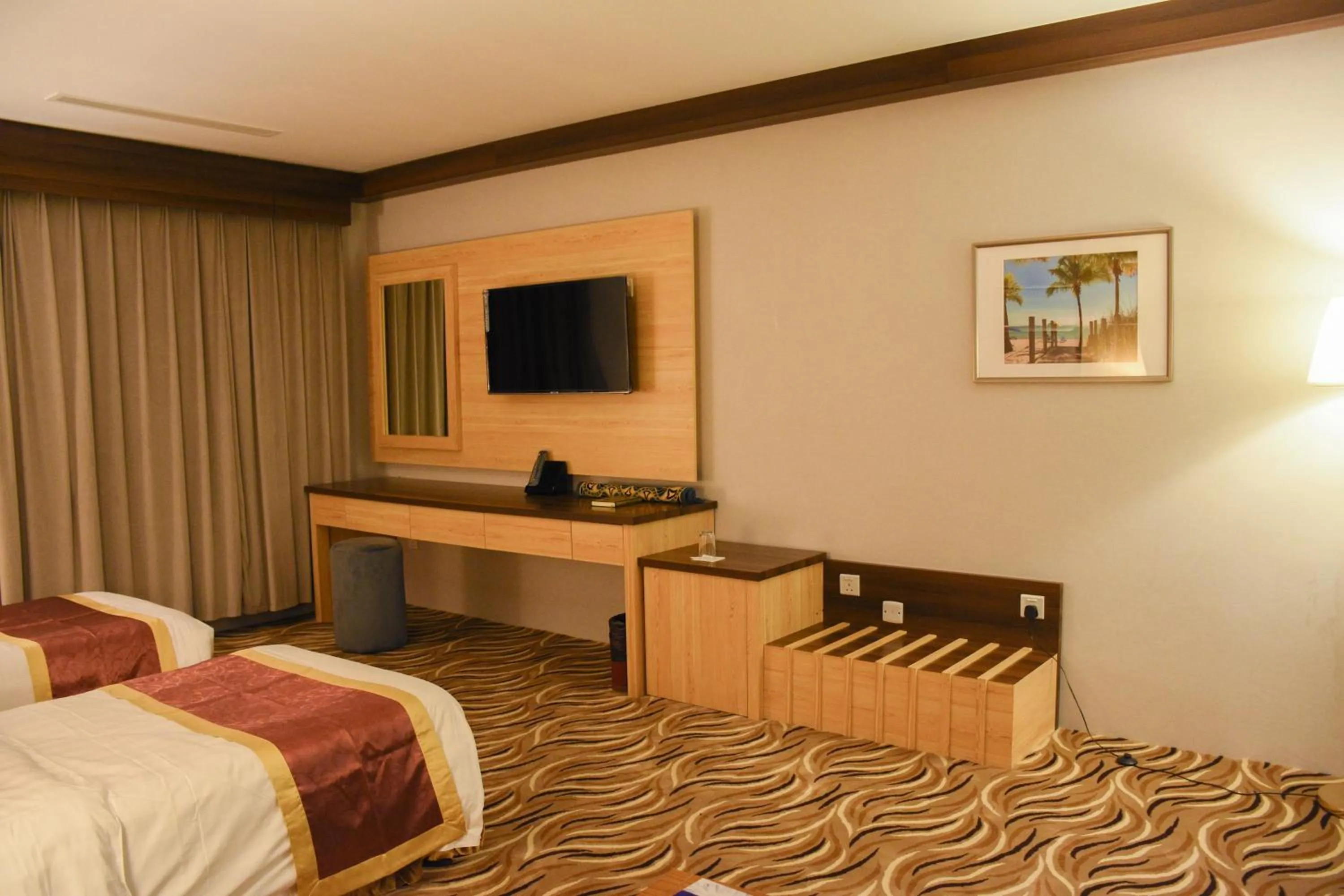 TV and multimedia, Bed in Florida Inn Hotel