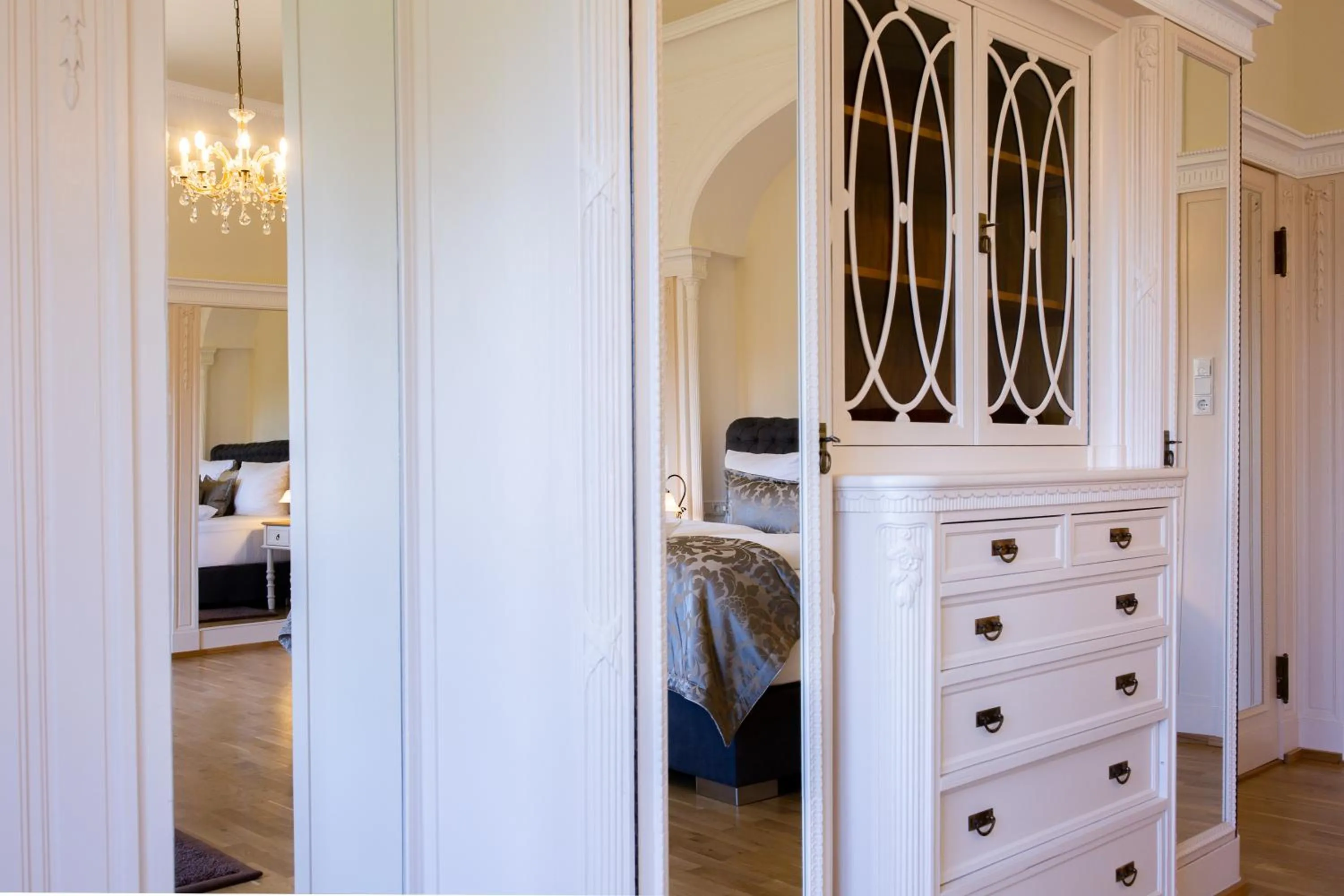 Decorative detail, Bed in Hotel Villa Altenburg