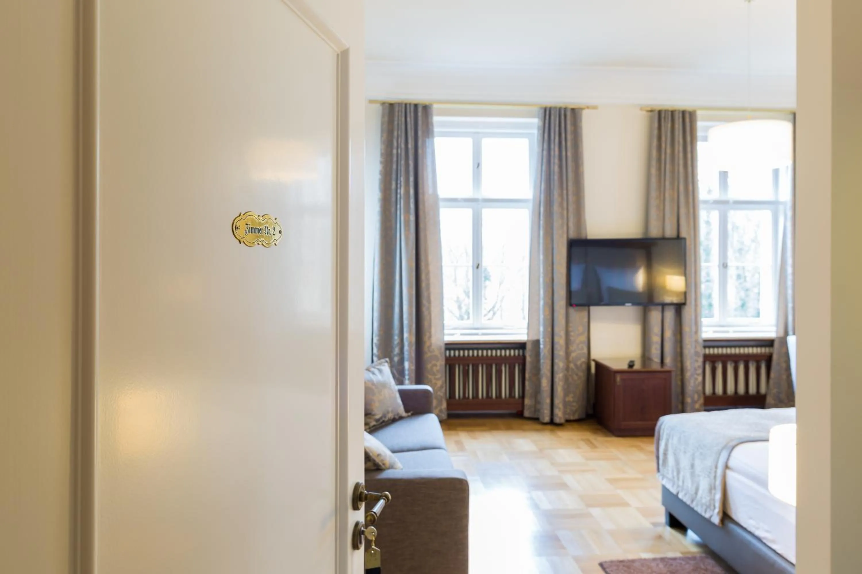 Living room, Bed in Hotel Villa Altenburg