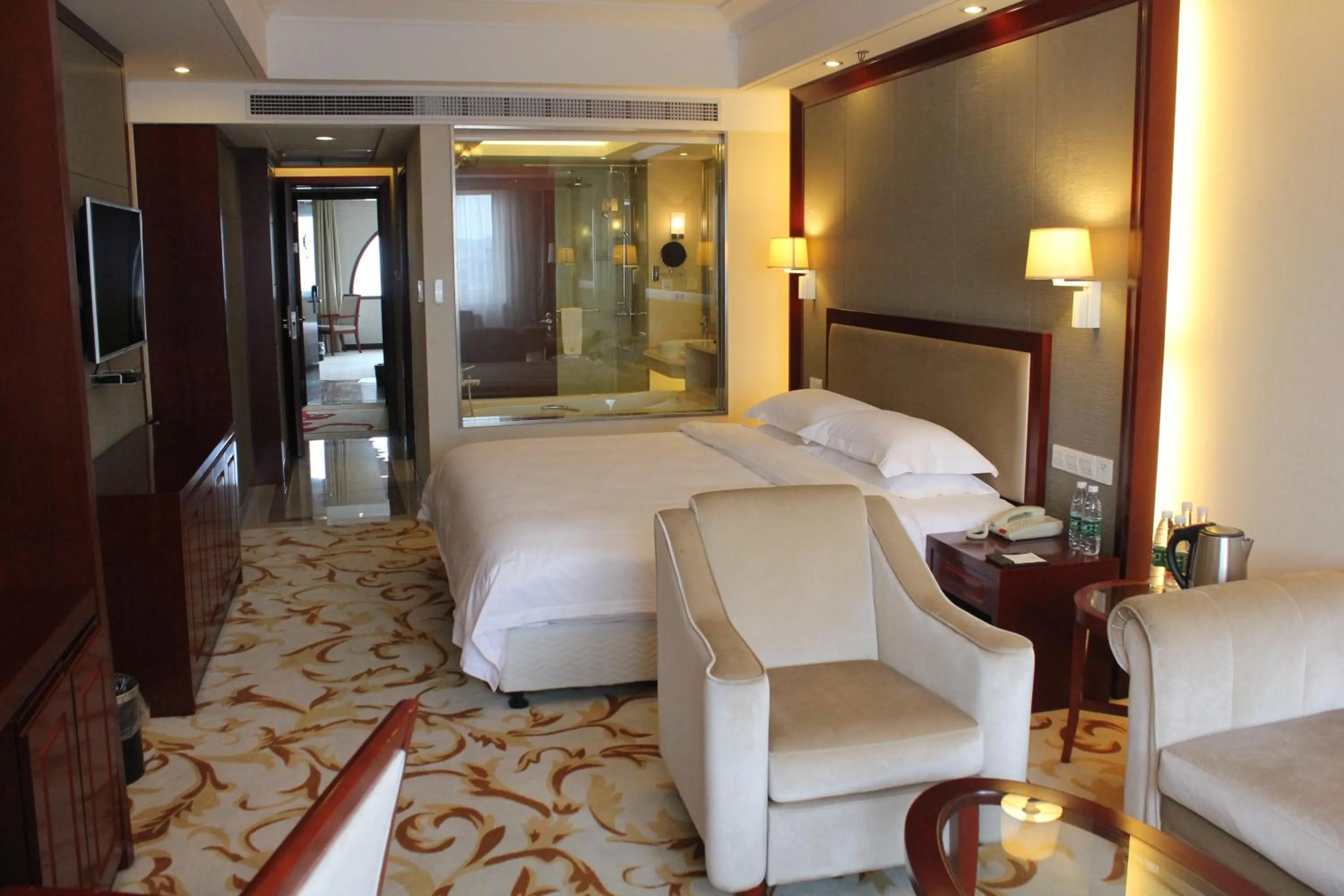 Photo of the whole room in Jinyuan Jinling Plaza Xuzhou