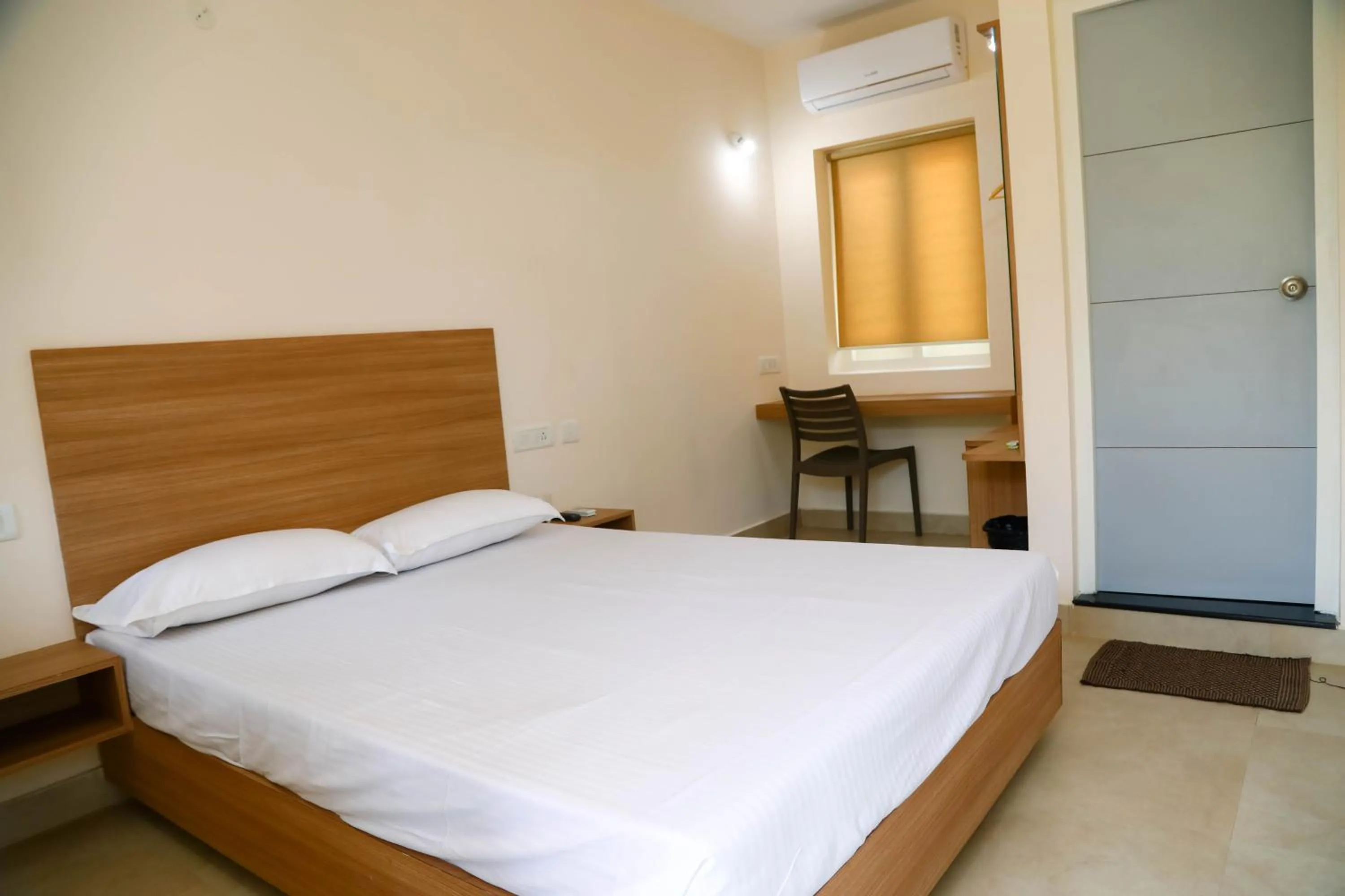 Photo of the whole room in Oceanside Mahabalipuram - With Beach access