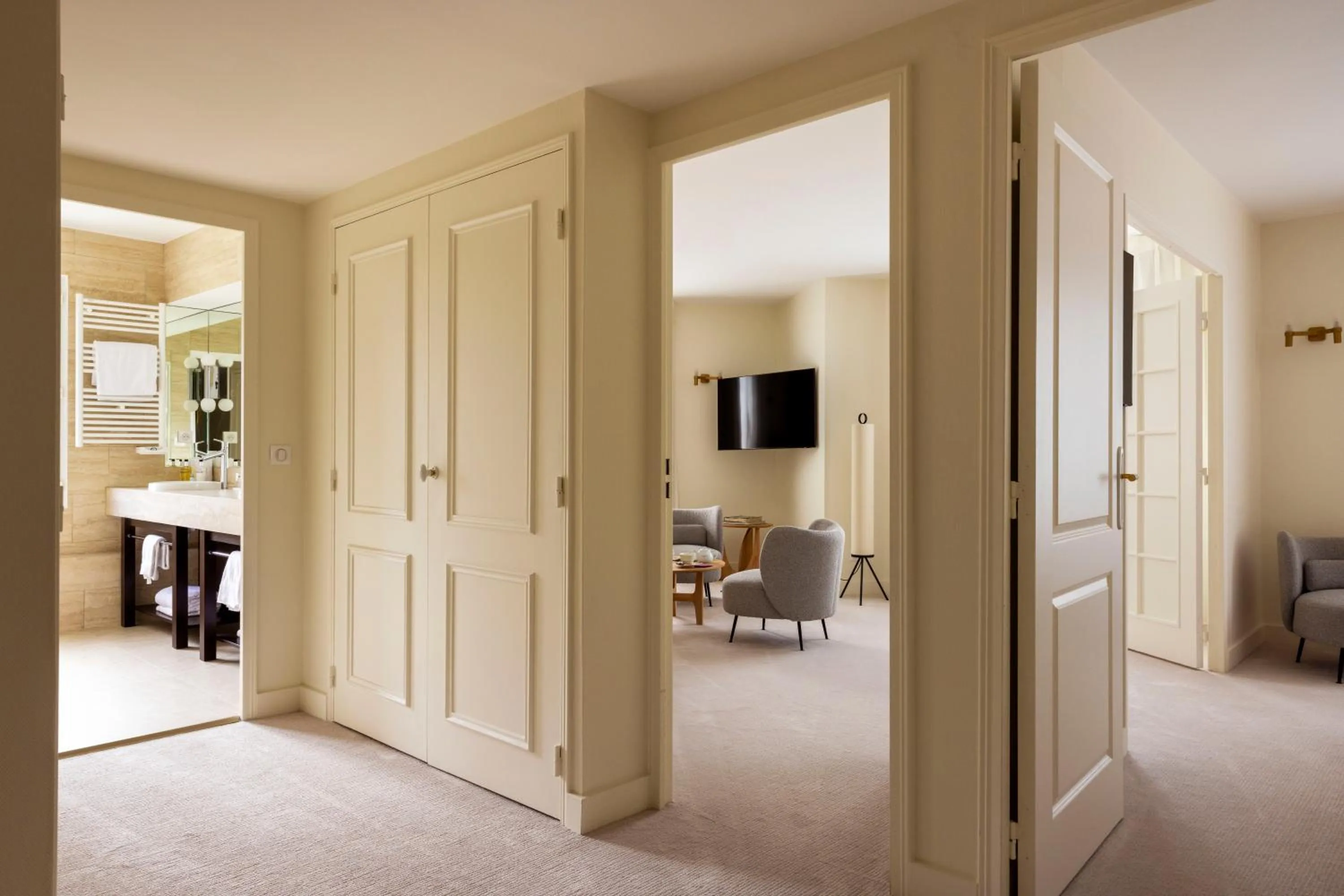 Bed in Le Plessis Grand Hotel