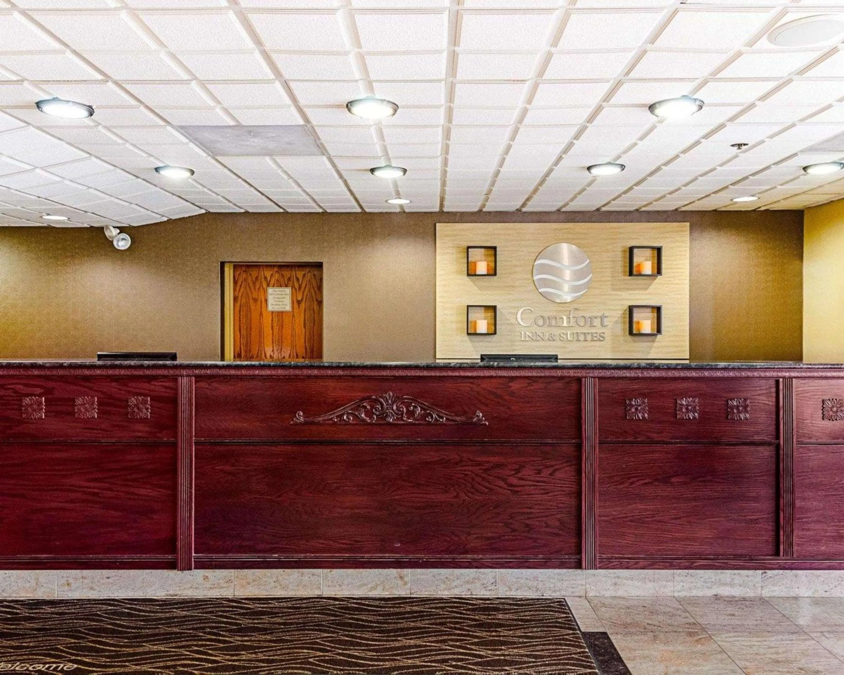Lobby or reception in Holiday Inn Express - Fall River North