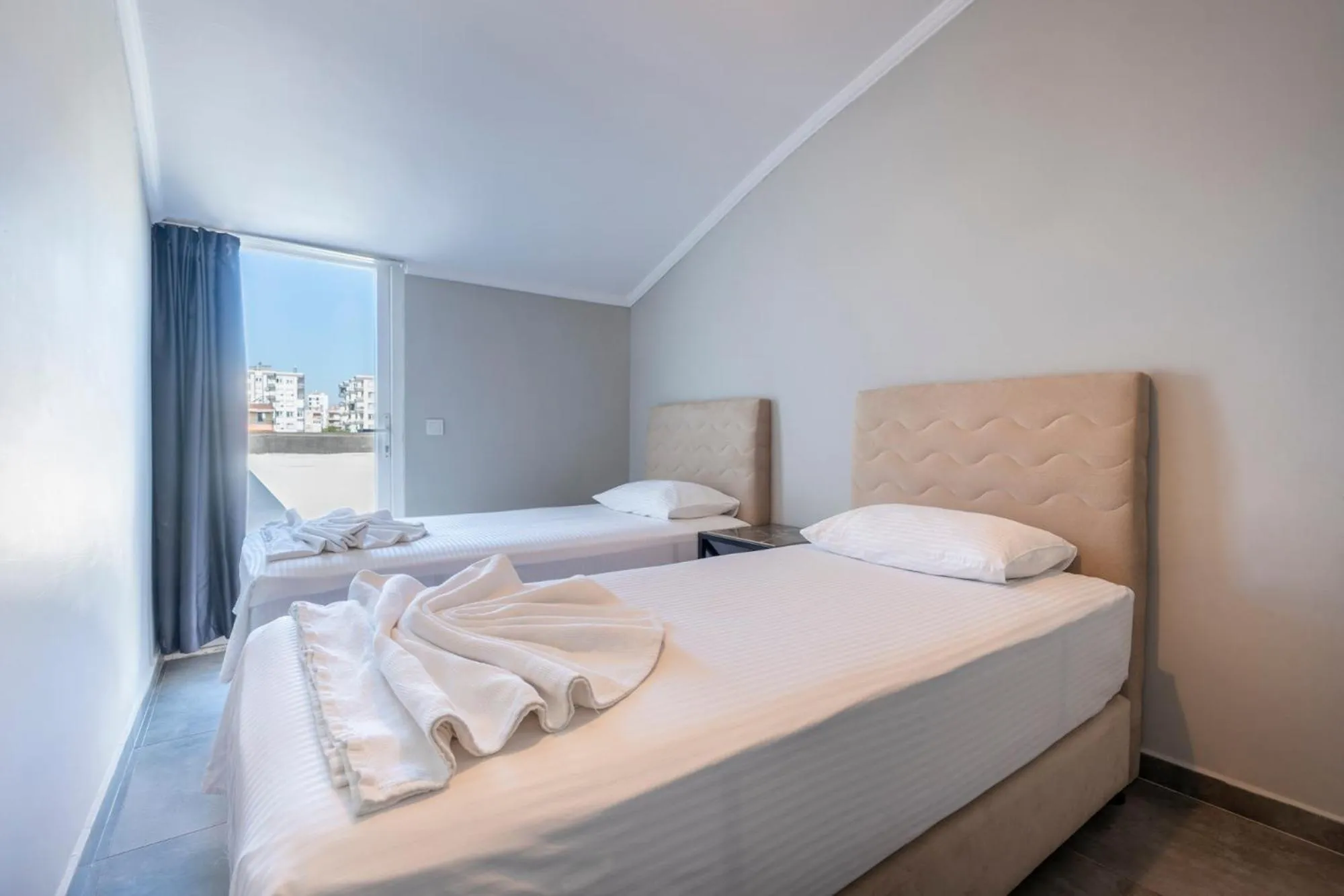 Bedroom, Bed in Lara Beach Homes