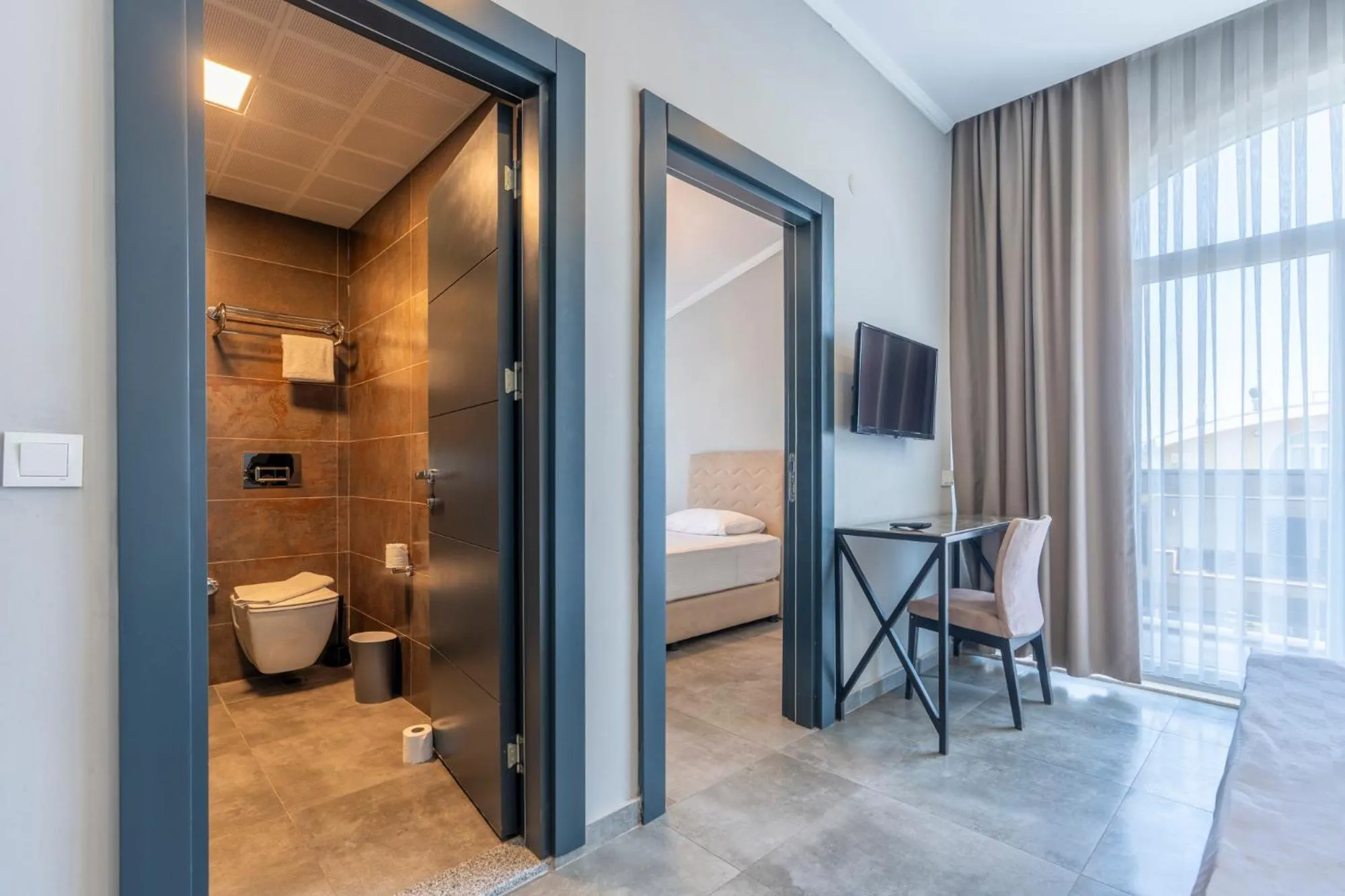 Toilet in Lara Beach Homes