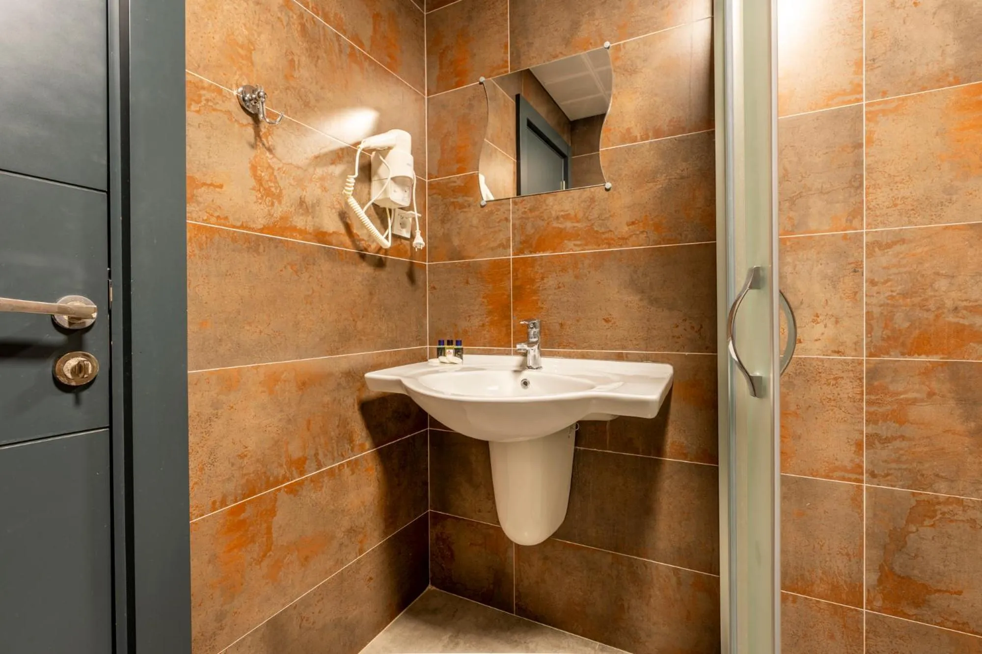 Shower in Lara Beach Homes