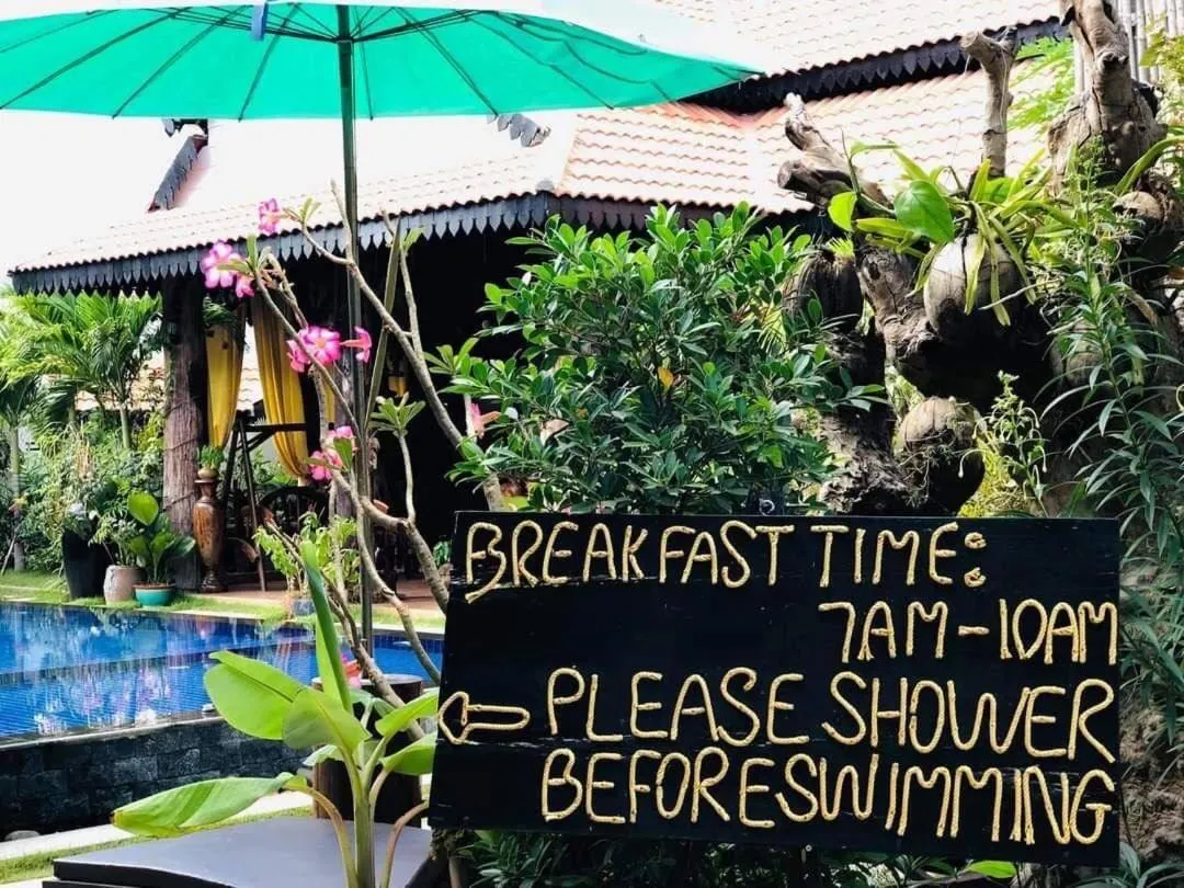 Text overlay in Moloppor Villa