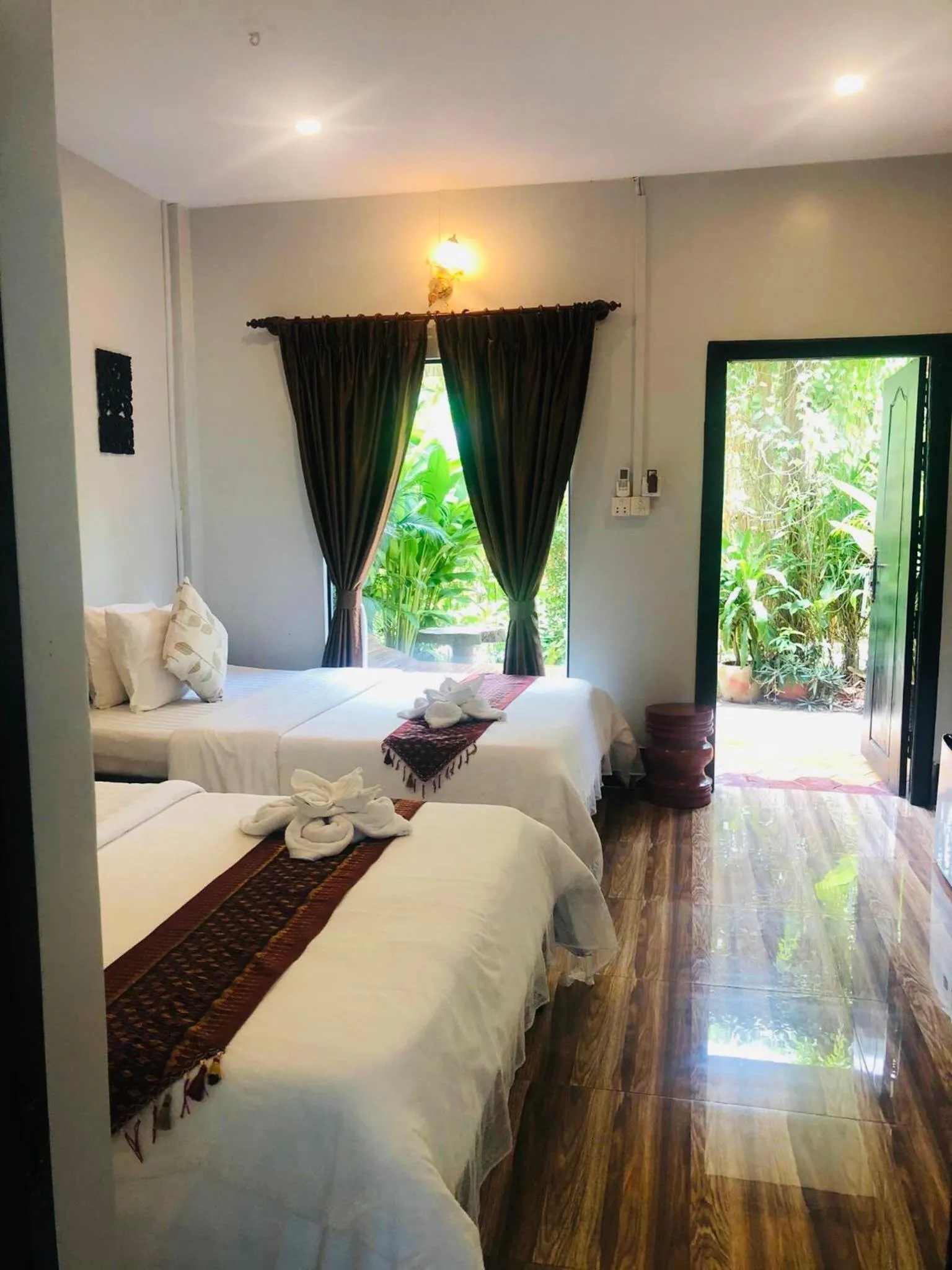 Bedroom, Bed in Moloppor Villa