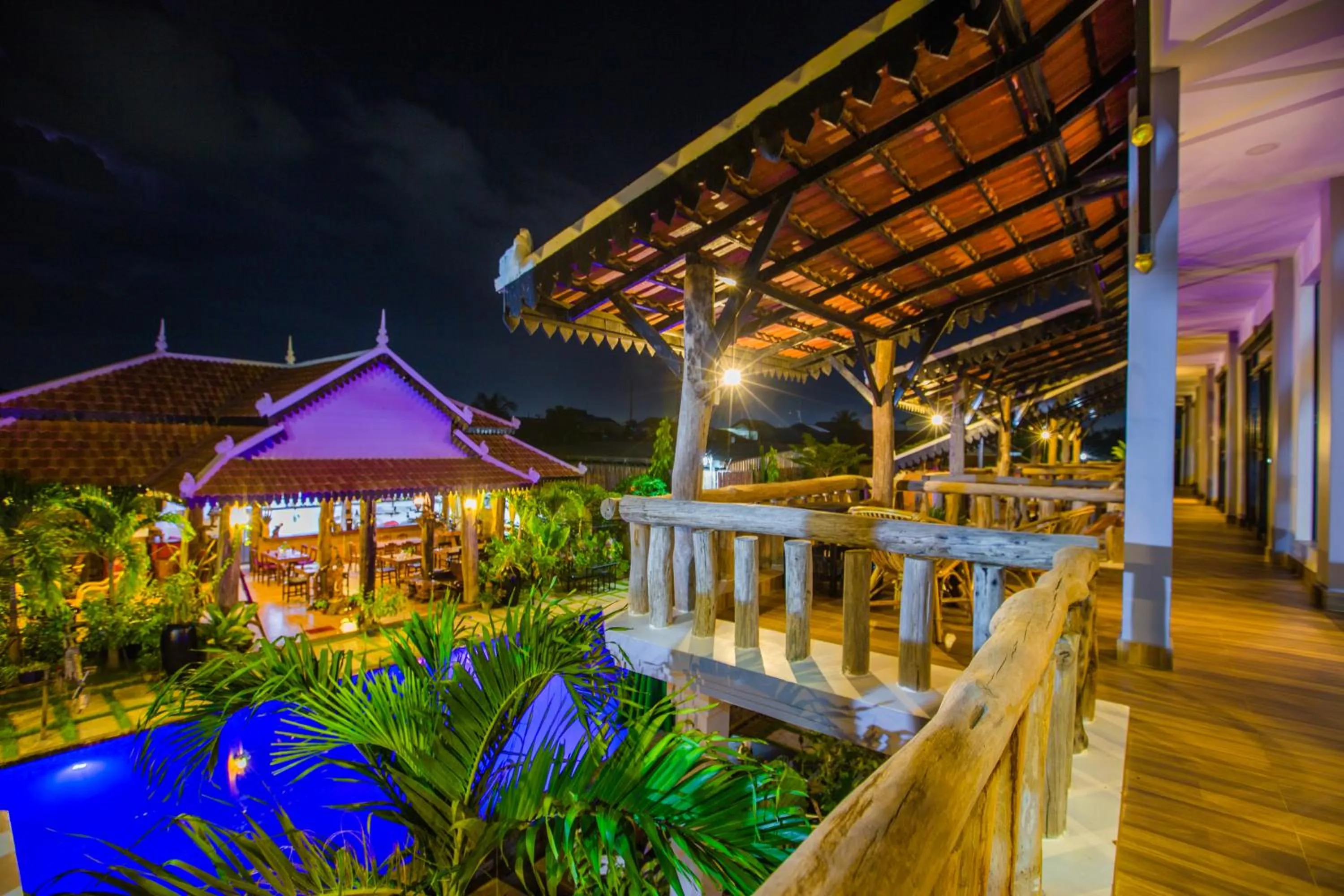 Pool view in Moloppor Villa