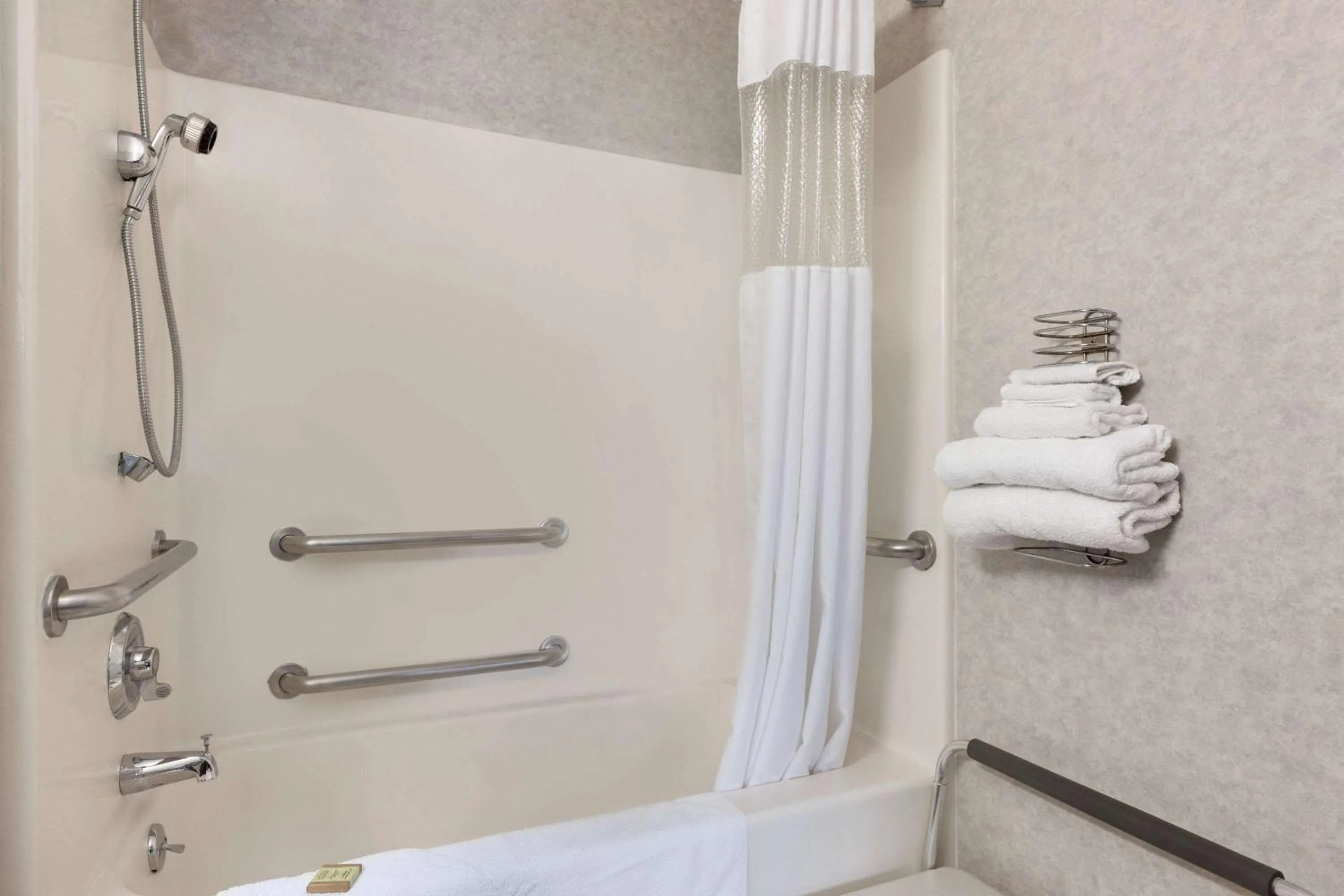 Bathroom in Riverdale Inn