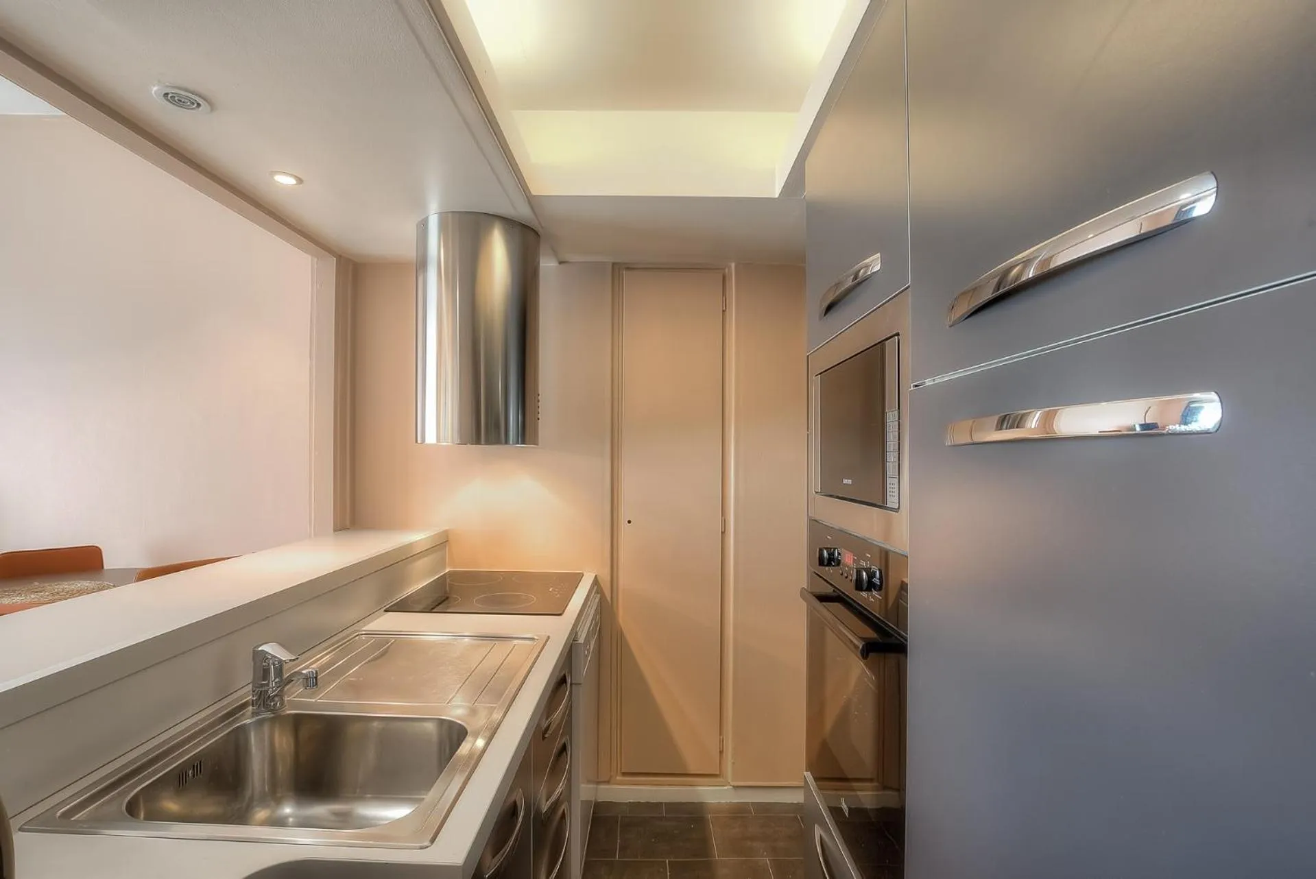 Kitchen or kitchenette in Maison Lamartine - Nice