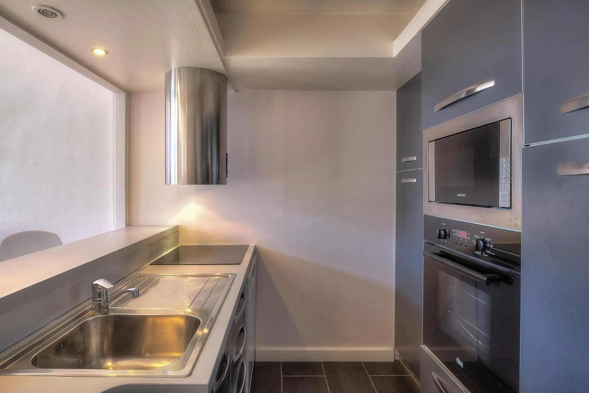 Kitchen or kitchenette in Maison Lamartine - Nice