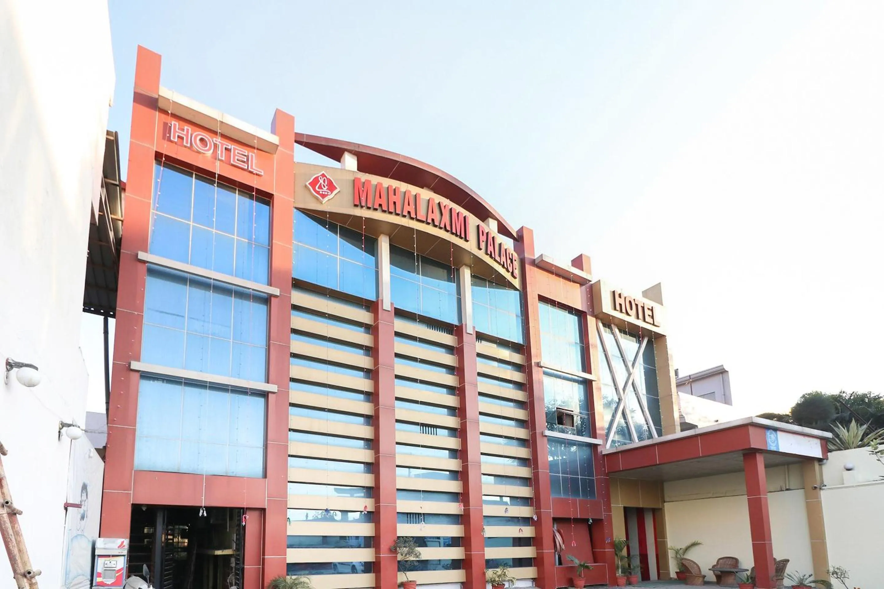 Facade/entrance in Hotel O Mahalaxmi Palace