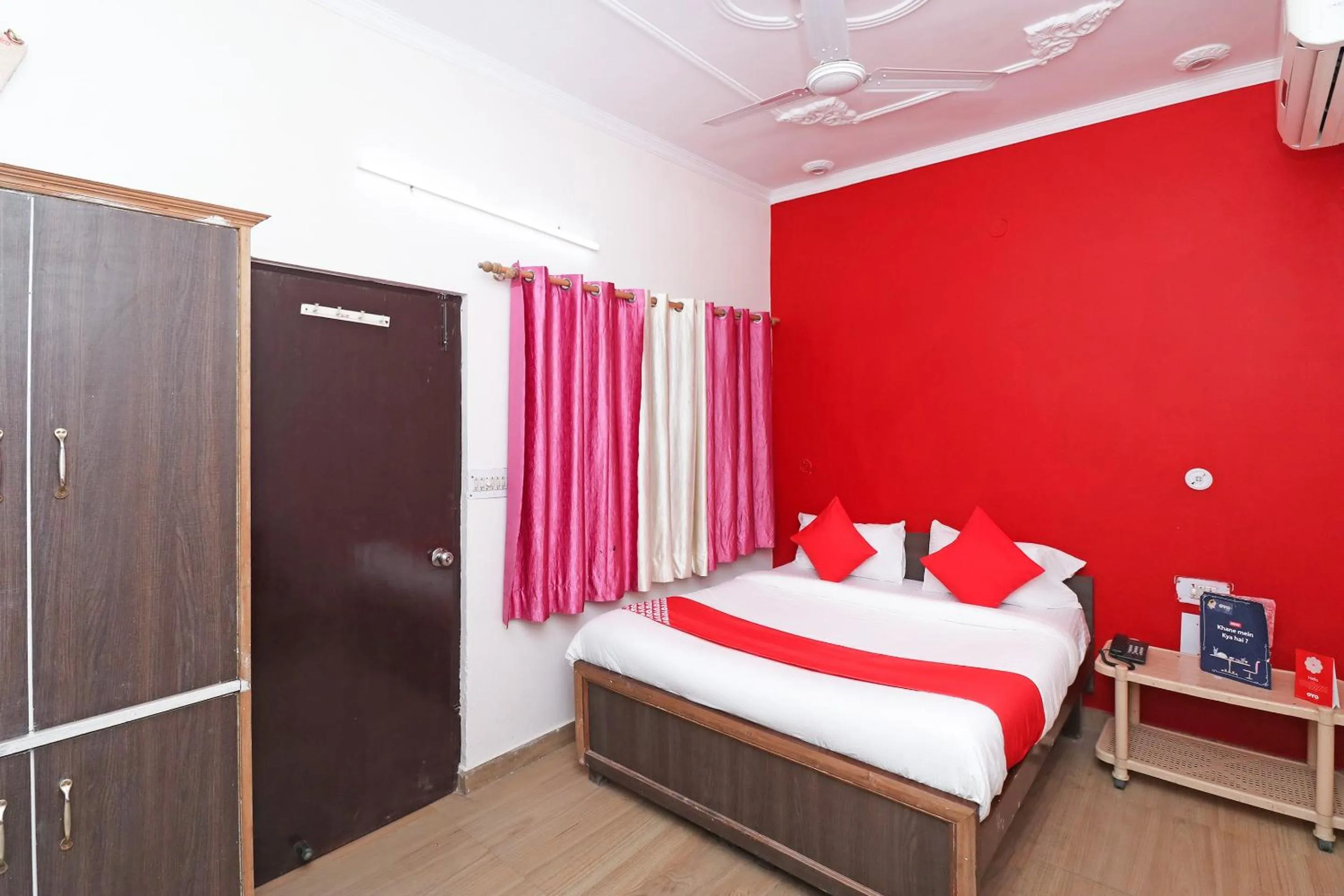 Lobby or reception in Hotel O Mahalaxmi Palace