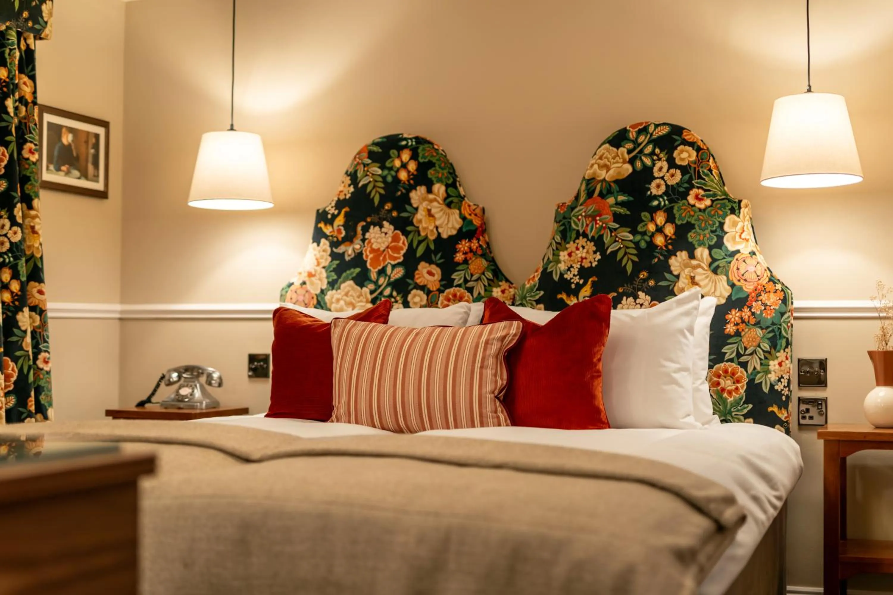 Deluxe Double or Twin Room in The Drayton Court Hotel