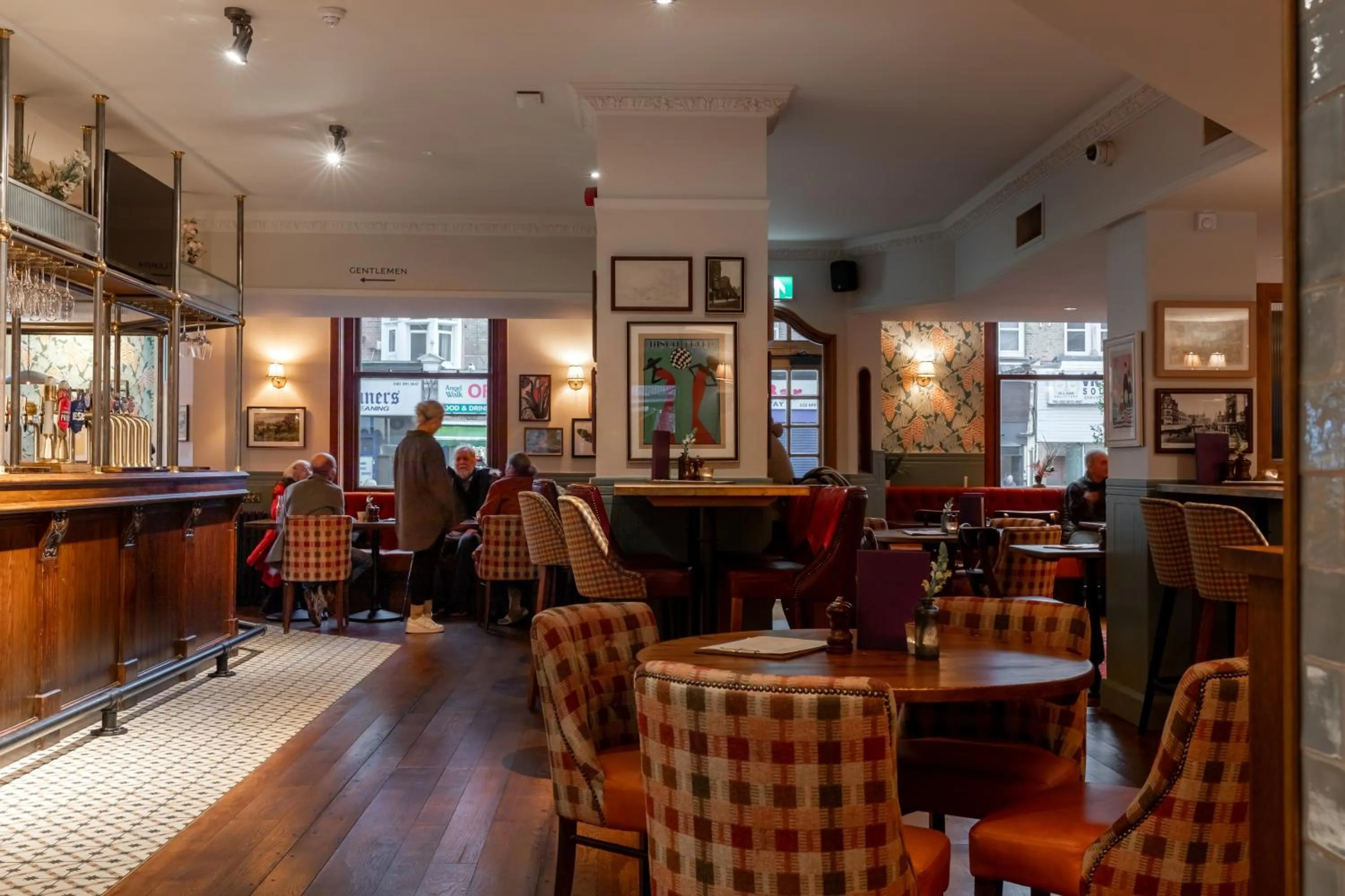 Lounge or bar in The Drayton Court Hotel