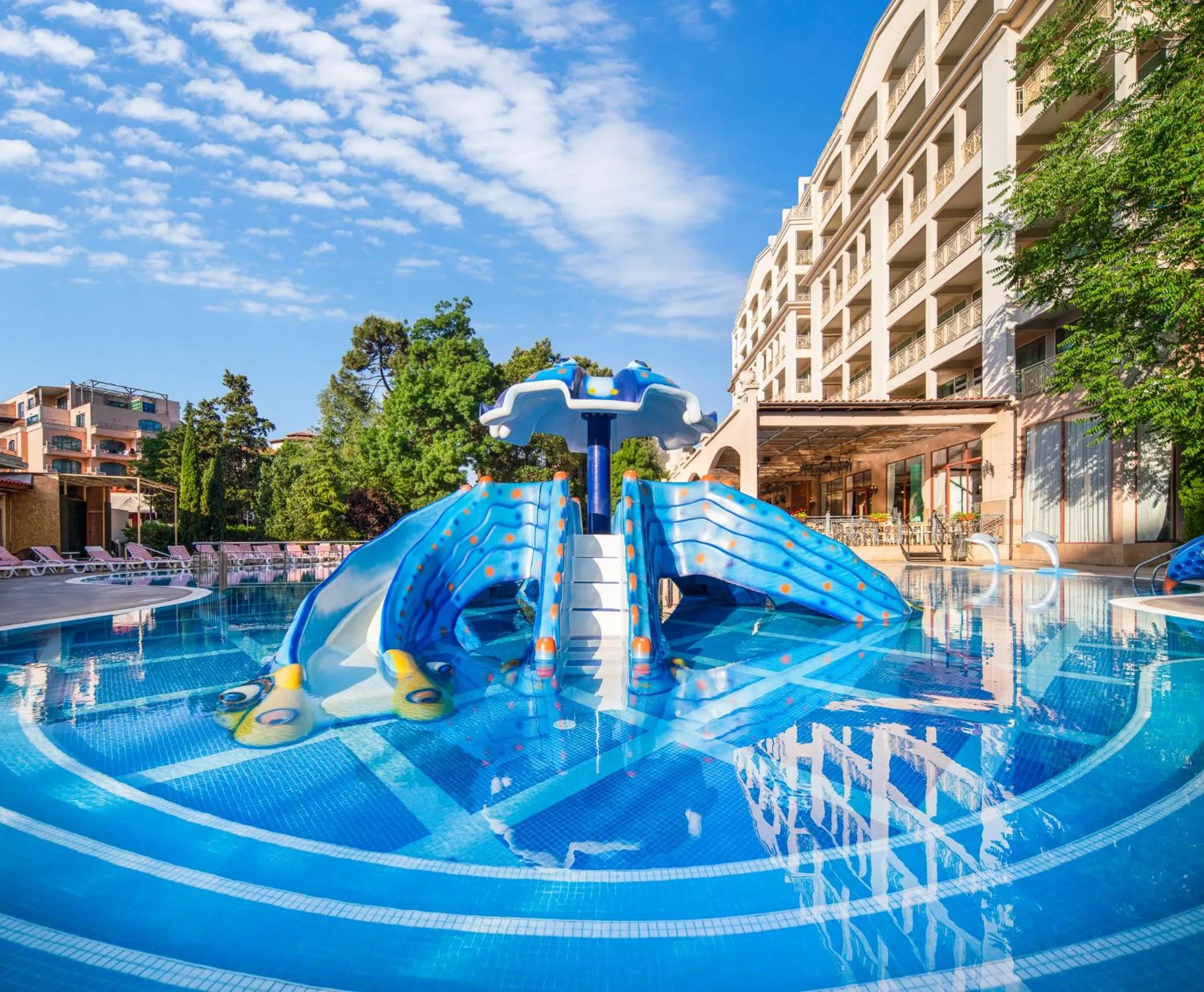 Swimming pool in Hotel Alba - All inclusive