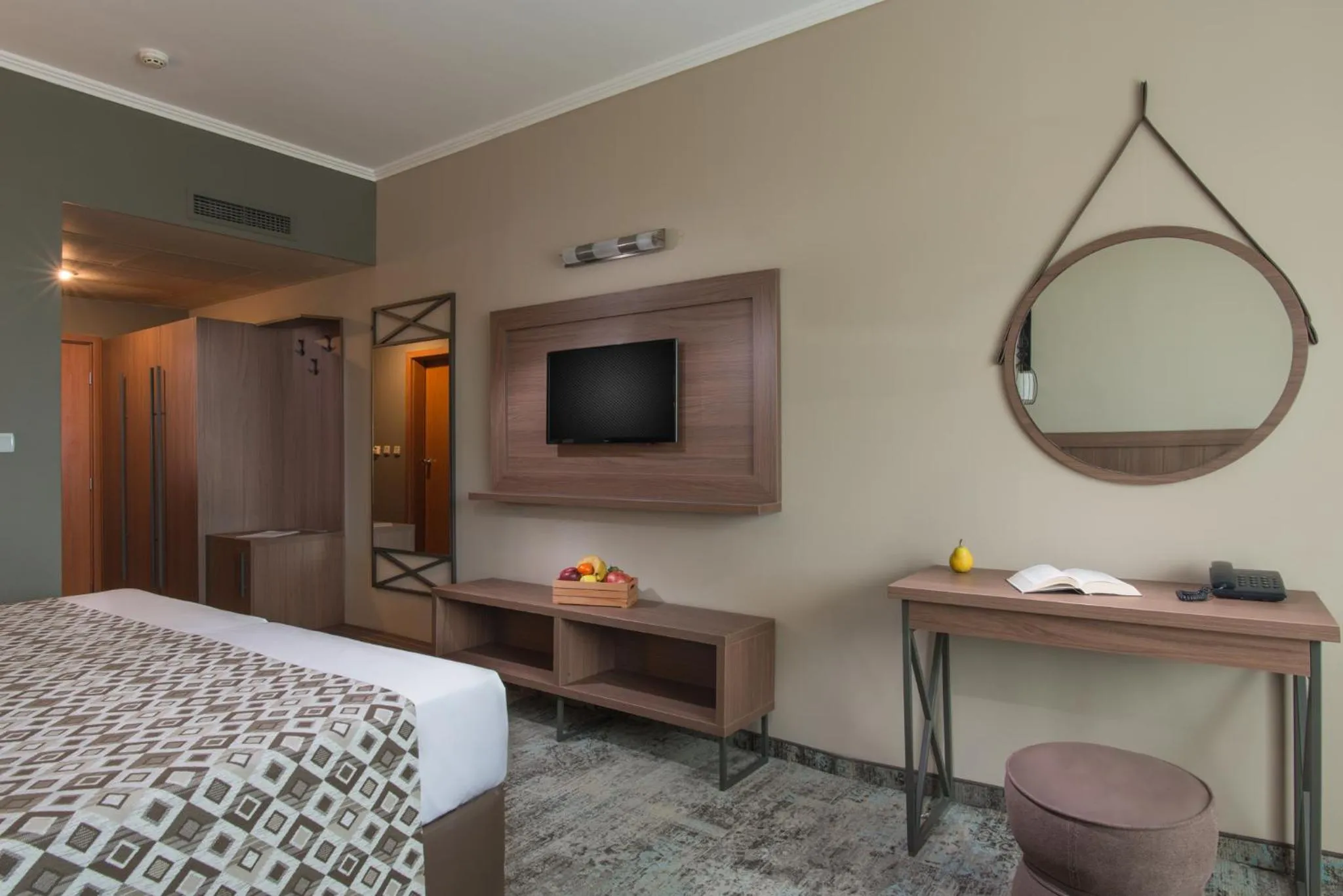 Photo of the whole room, Bed in Hotel Alba - All inclusive