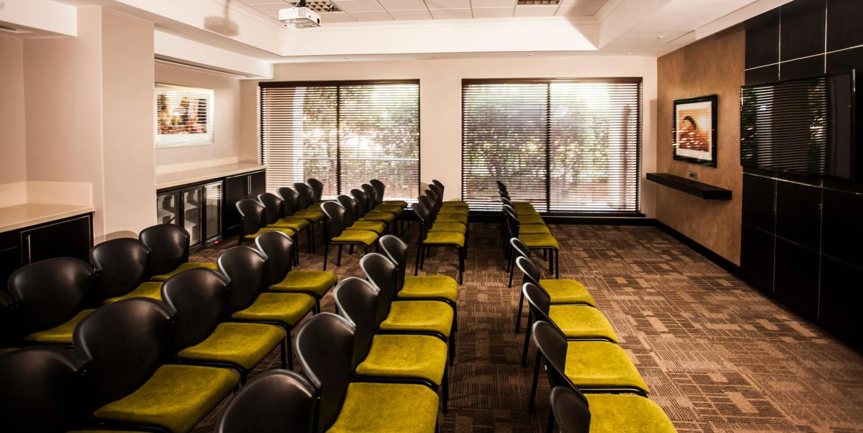 Meeting/conference room in Garden Court OR Tambo International Airport