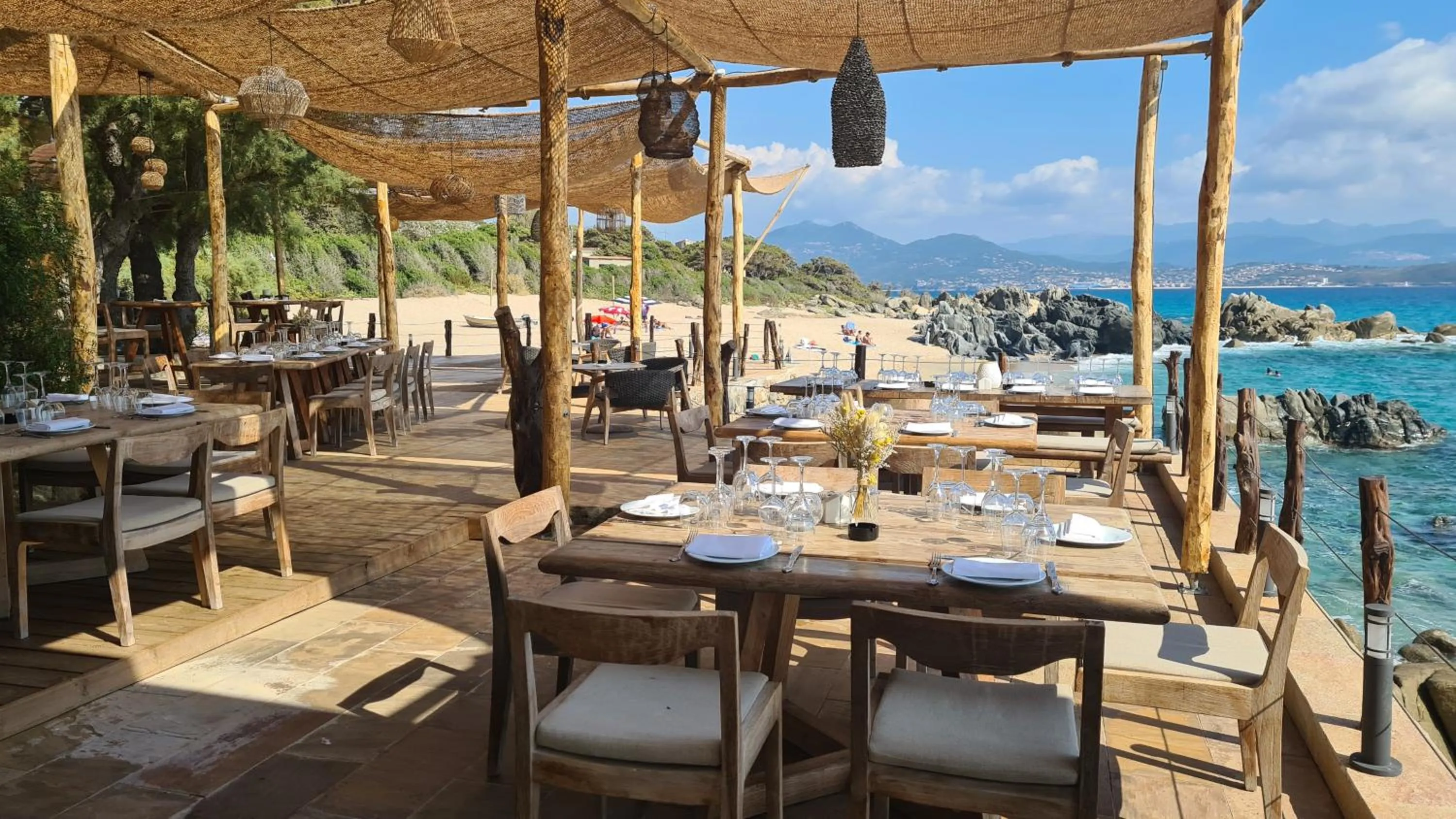 Restaurant/places to eat in Hôtel Abbartello